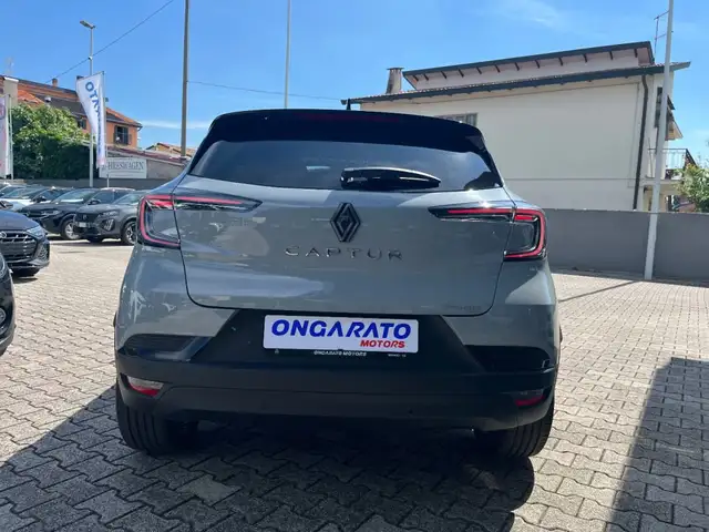 Renault Captur view 6