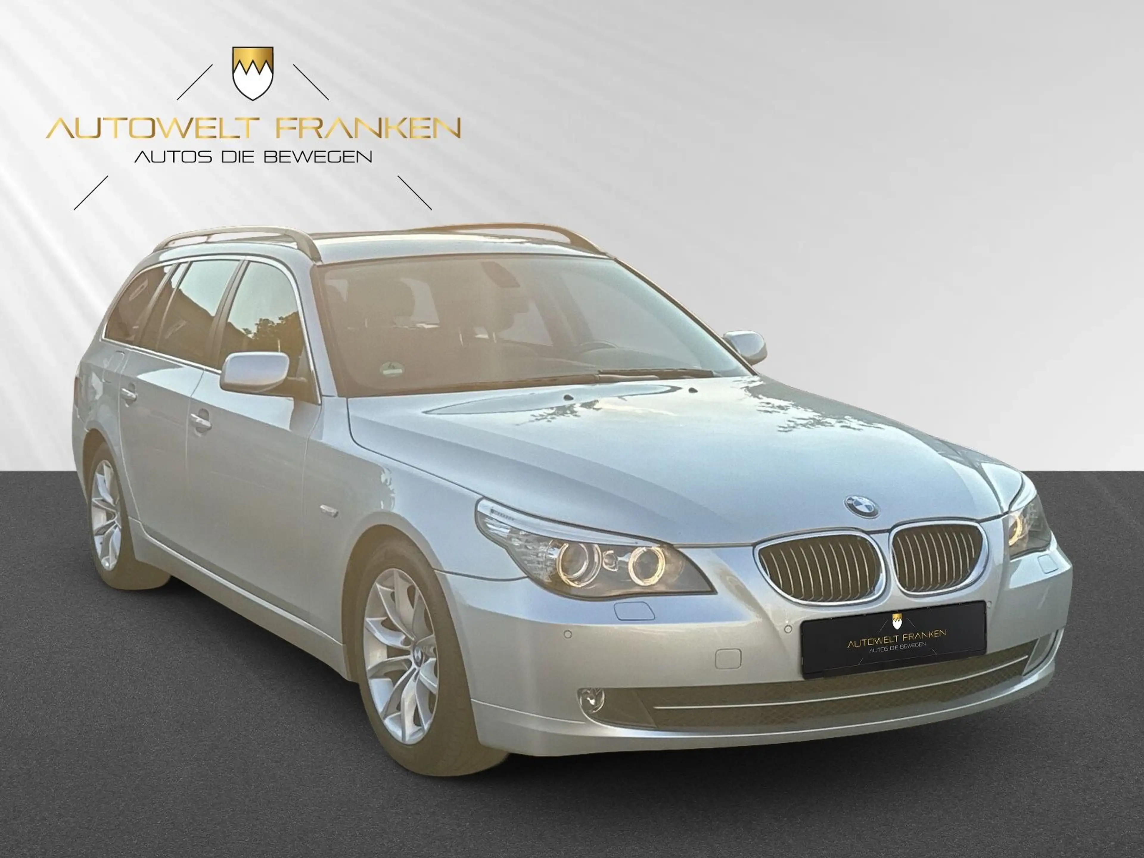 BMW 523 i Touring *XENON*LEDER*NAVI*PDC*TEMPO*SHZ*