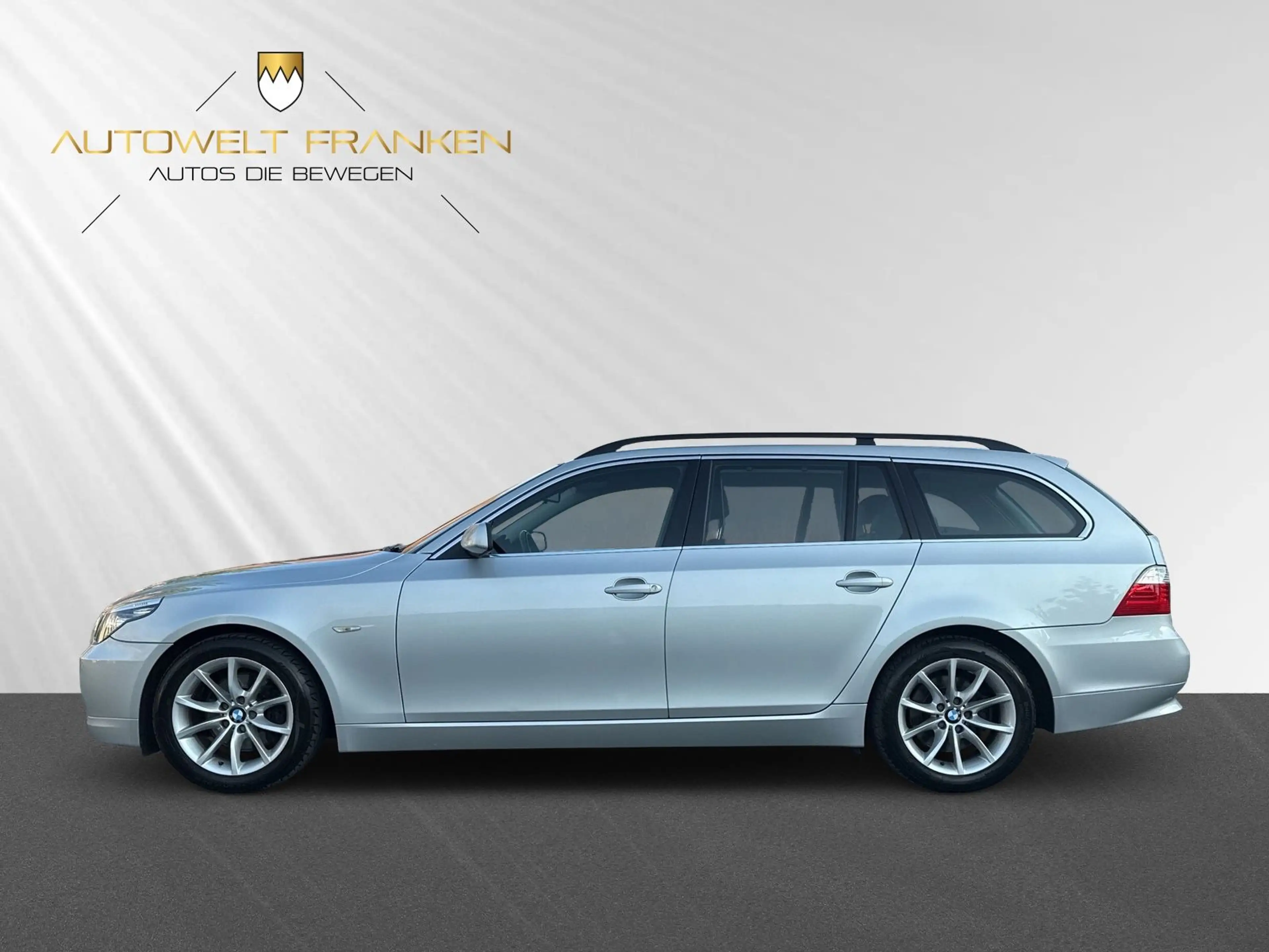 BMW 523 i Touring *XENON*LEDER*NAVI*PDC*TEMPO*SHZ* — photo 5
