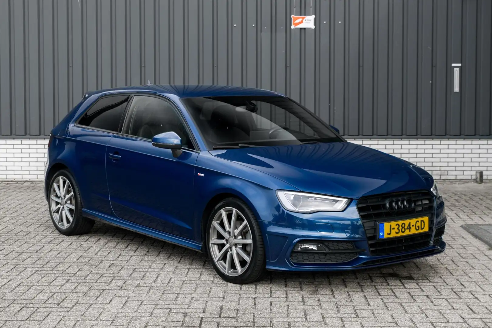 Audi A3 1.2 TFSI Ambition Pro Line S*Automaat*ClimateContr Blauw - 2