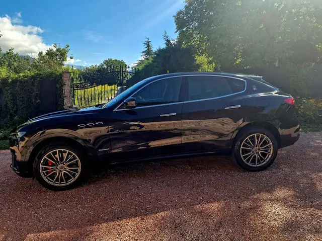 Maserati Levante Maserati Levante 3.0 V6 Gransport 250cv aut. TETTO