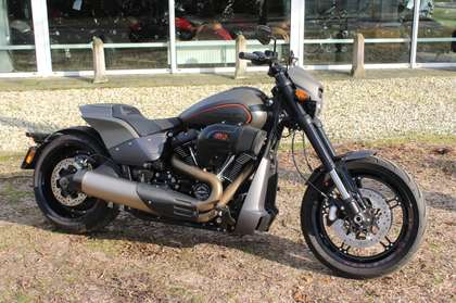 Harley-Davidson FXDR 114 Softail "