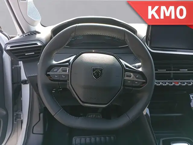 Peugeot 208 view 12