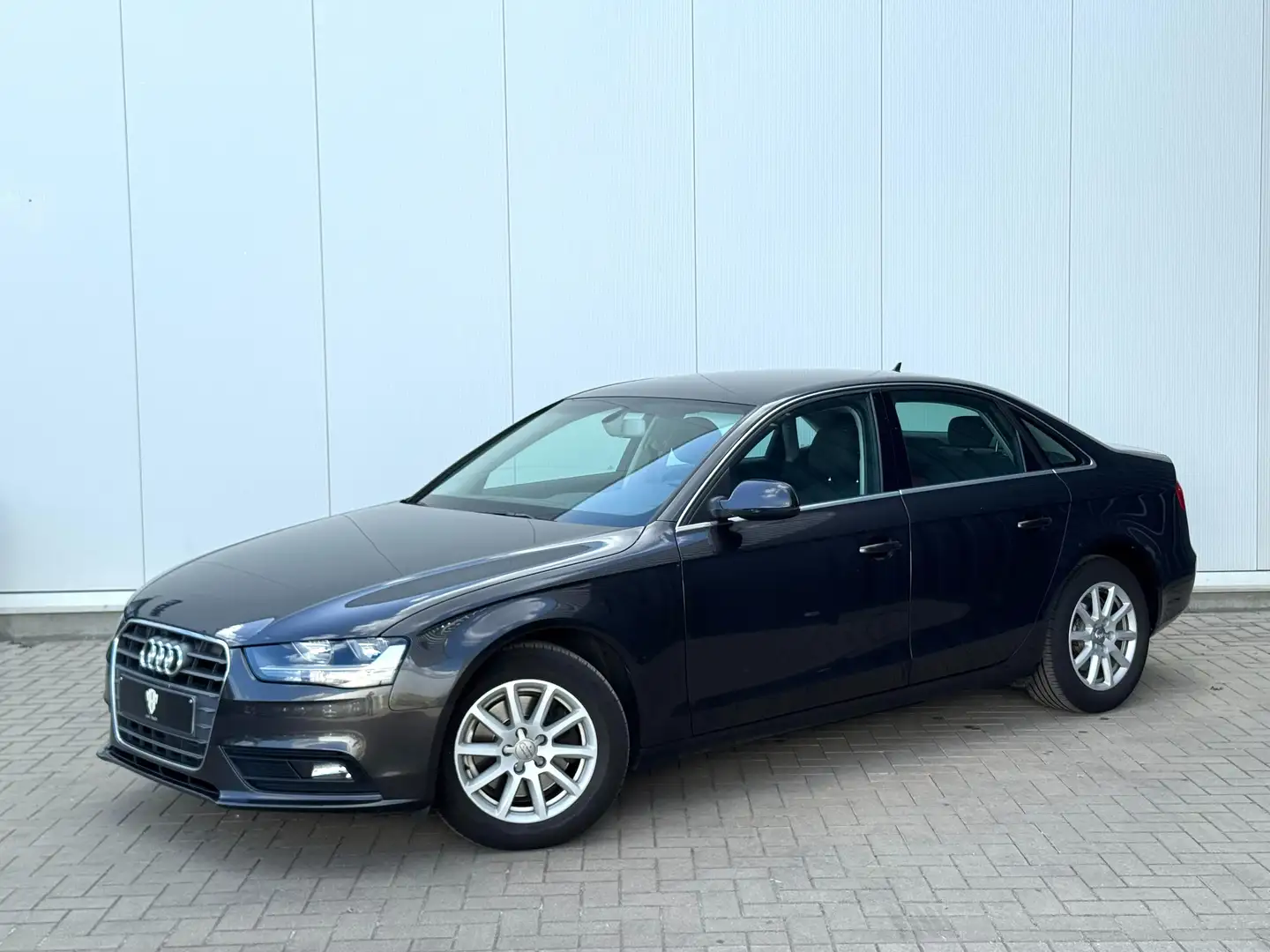 Audi A4 ✅2.0 TDi GARANTIE Navi Cruise C. Parksens 1.Eig Gris - 1