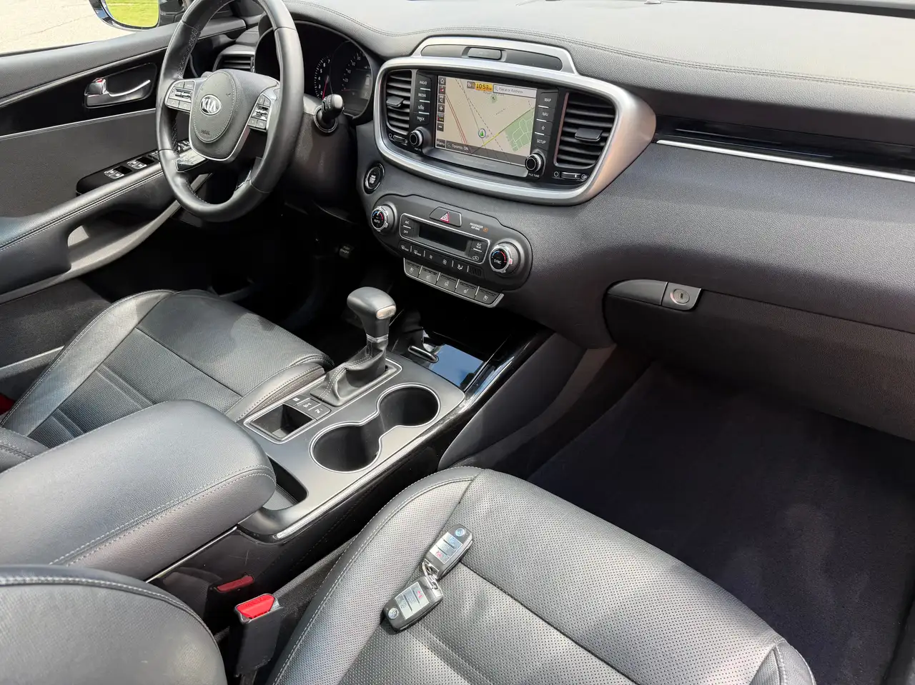 Kia Sorento снимка Kia Sorento