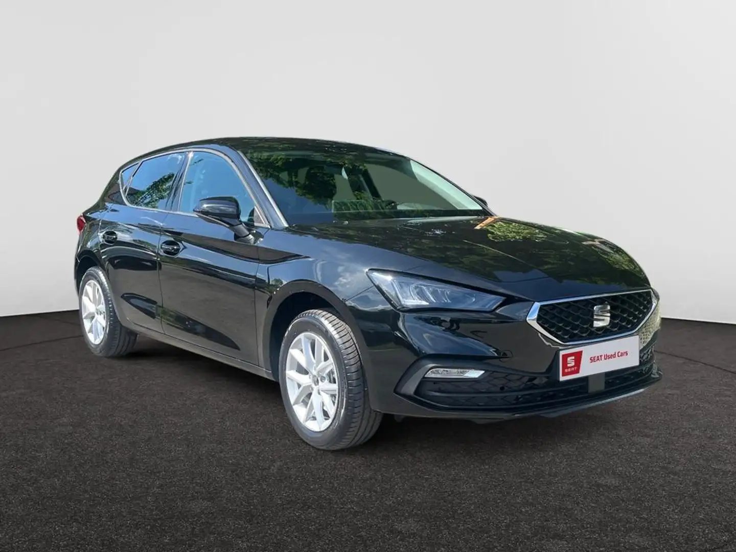 SEAT Leon Leon 5D Move Navi 1.5 eTSI 150pk (110kW) DSG 7v Mi Beige - 2