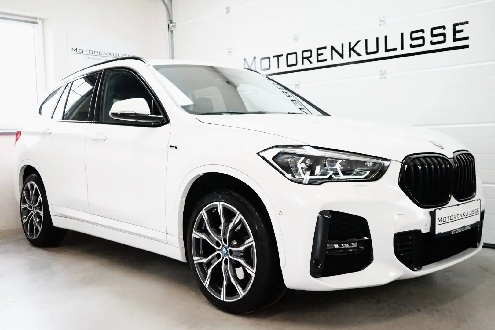 BMW X1 xDrive25e M Sport - HeadUp - ACC - Harman/K - Mem Weiß - 2
