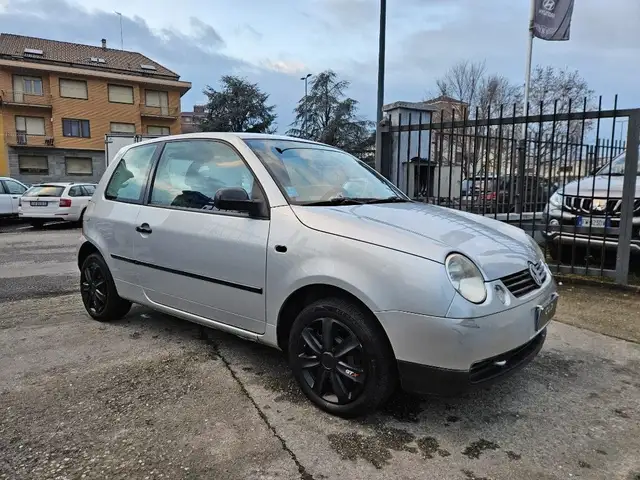 Volkswagen Lupo view 3