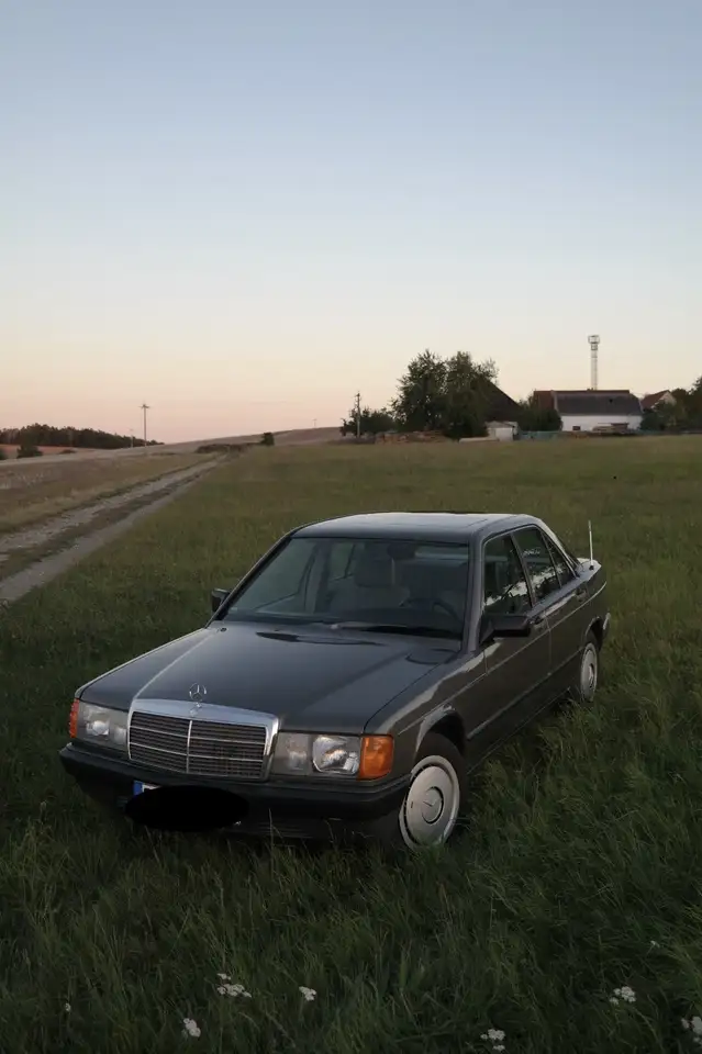 Mercedes-Benz 190 E, foto 6