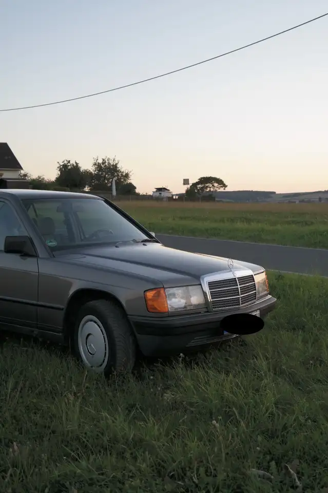 Mercedes-Benz 190 E, foto 10