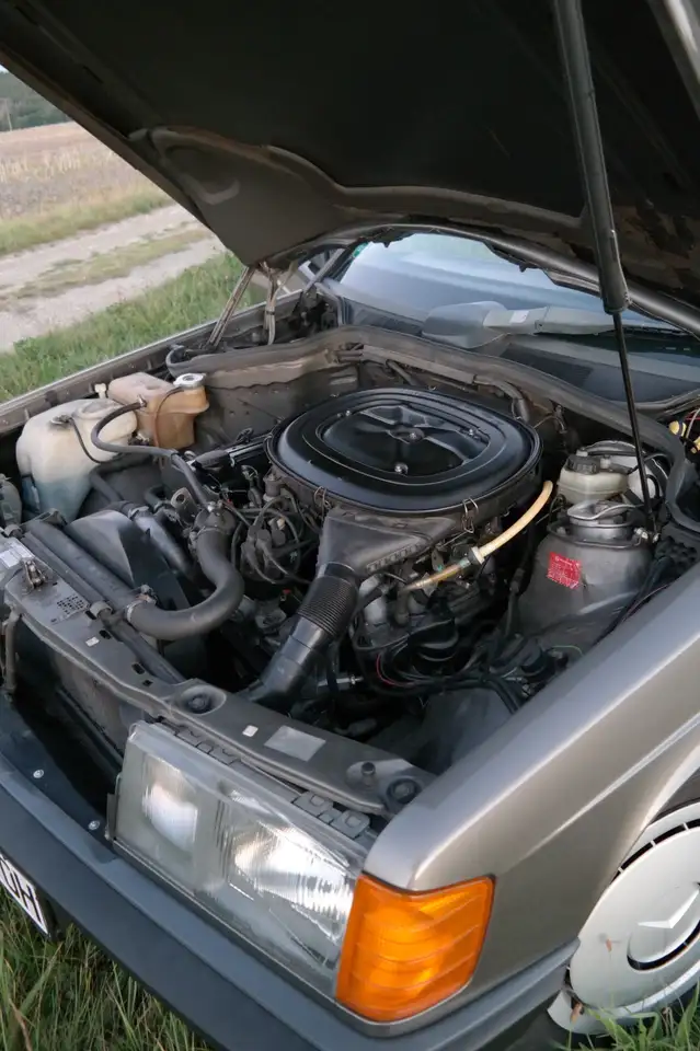 Mercedes-Benz 190 E, foto 12