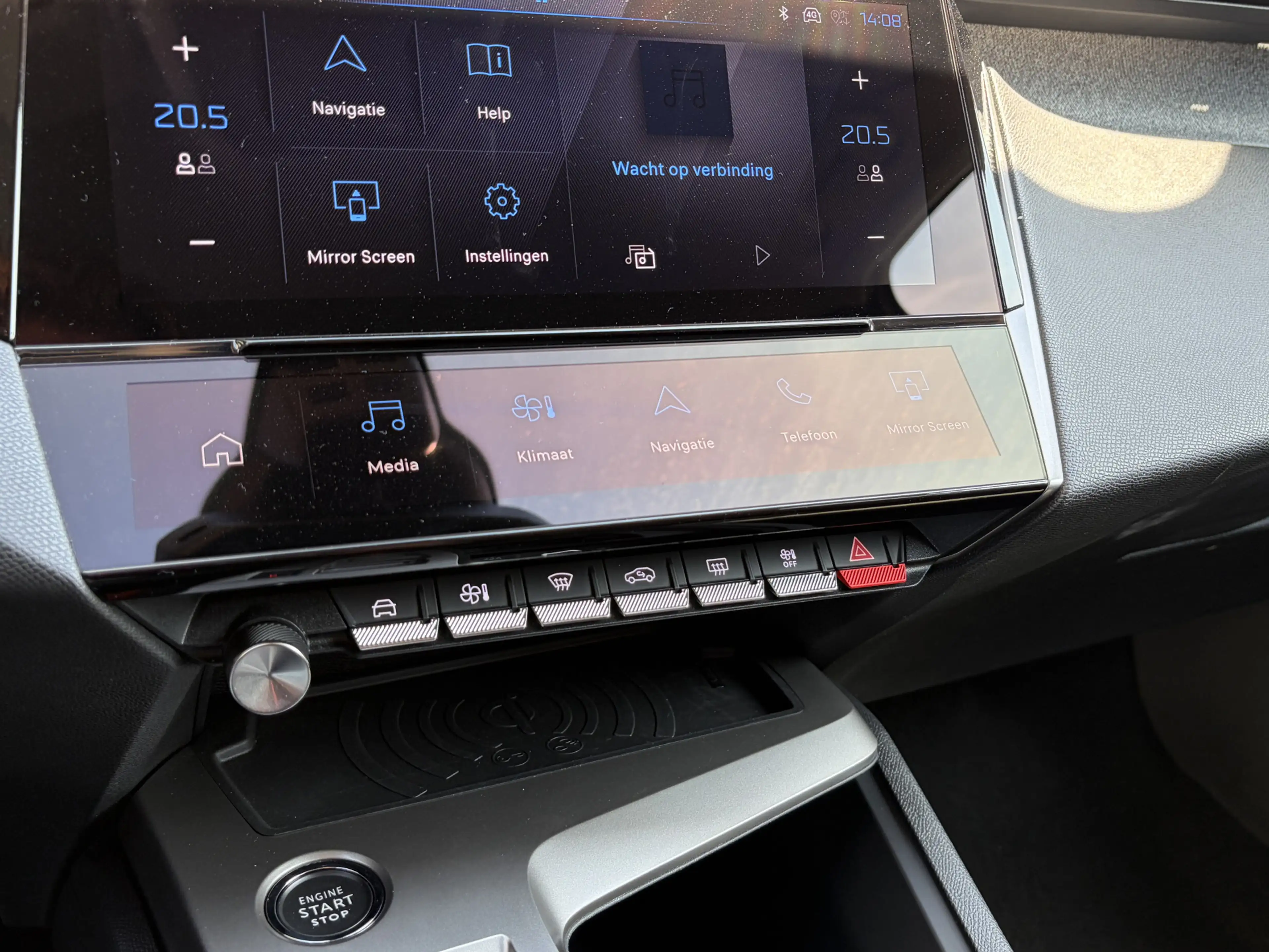 Peugeot 408 1.2 Hybrid 145 e-DCS6 Allure Cruise / Navi / Carpl — photo 34