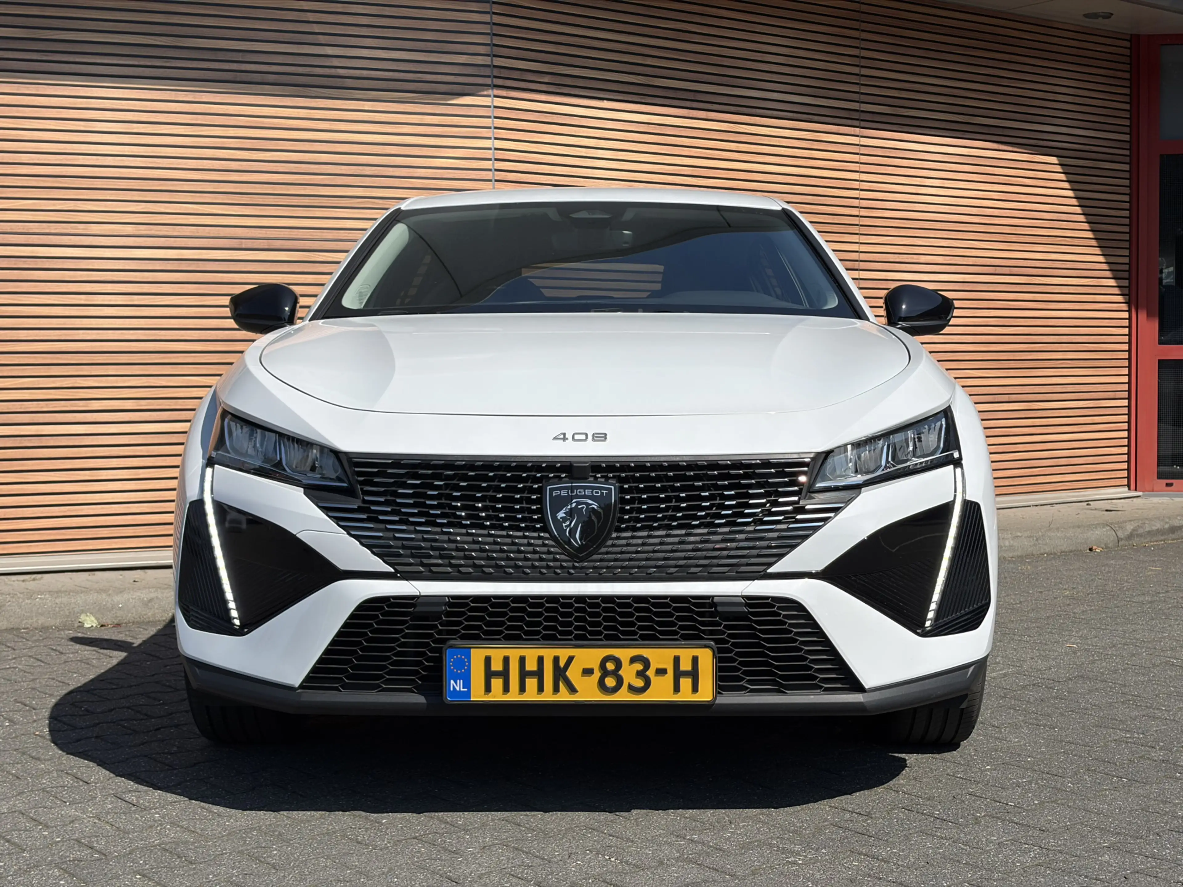 Peugeot 408 1.2 Hybrid 145 e-DCS6 Allure Cruise / Navi / Carpl — photo 8