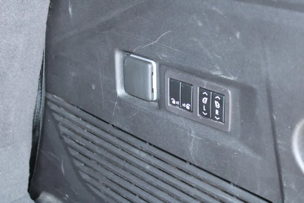 GMC Yukon снимка GMC Yukon