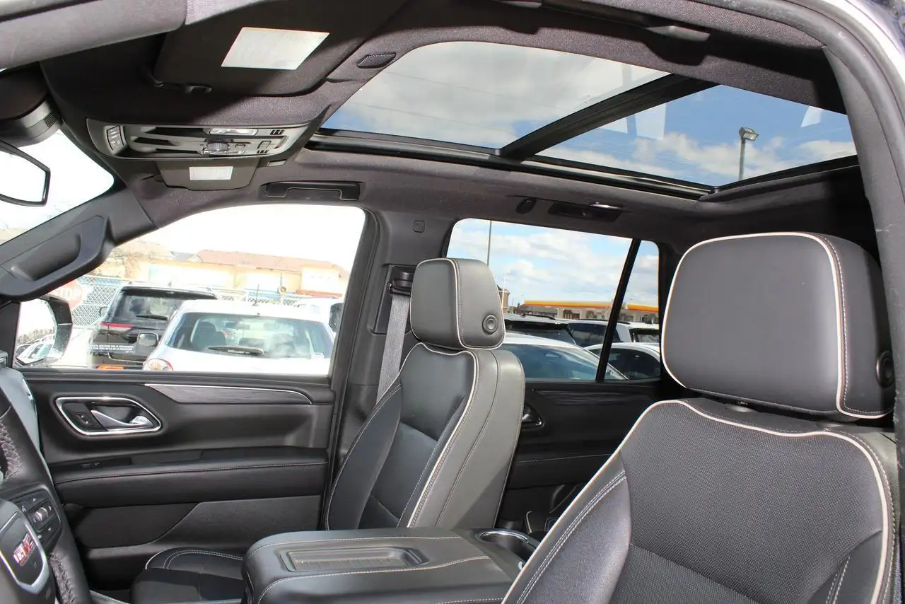 GMC Yukon снимка GMC Yukon