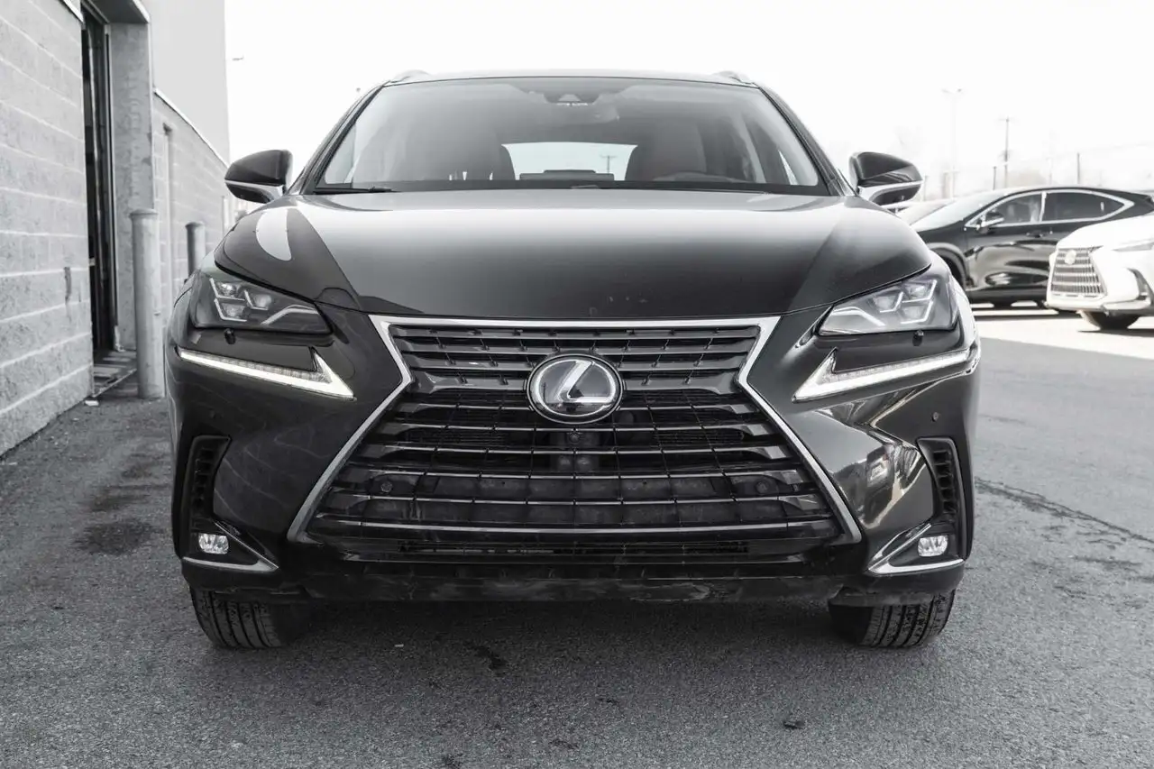 Lexus NX снимка Lexus NX