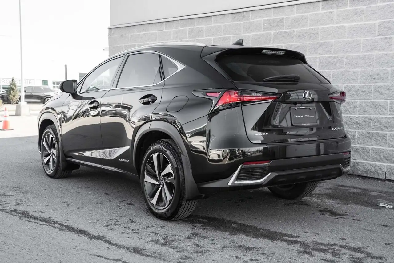 Lexus NX снимка Lexus NX