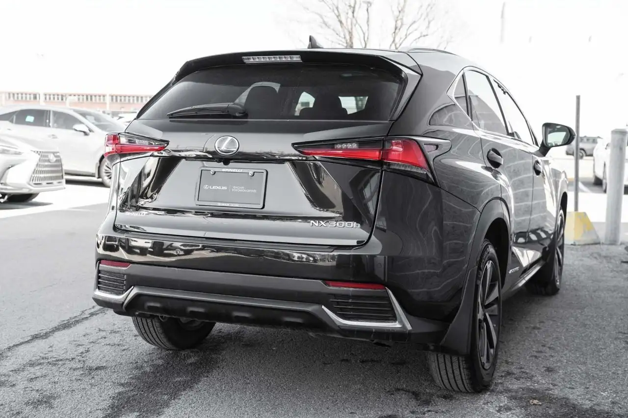 Lexus NX снимка Lexus NX