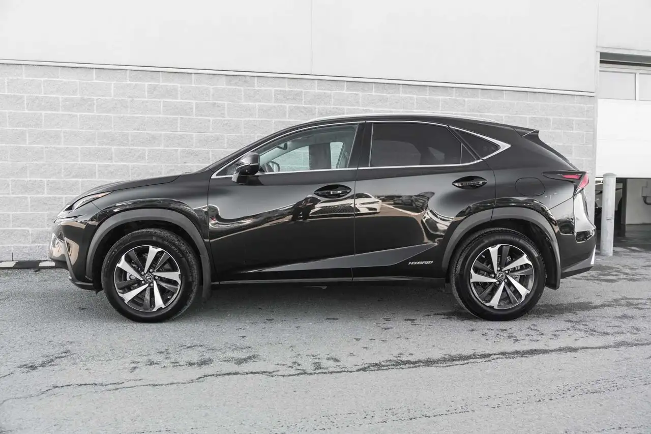 Lexus NX снимка Lexus NX