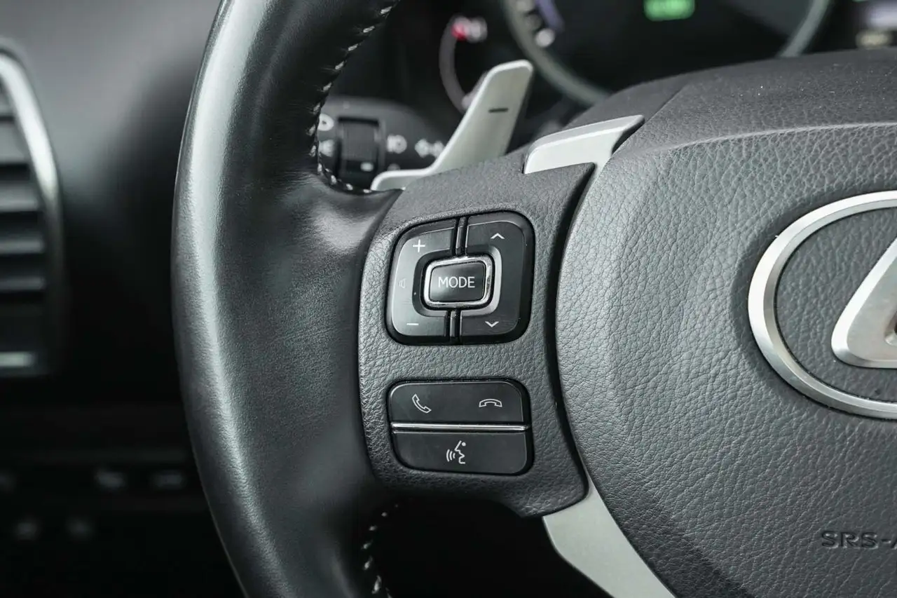 Lexus NX снимка Lexus NX
