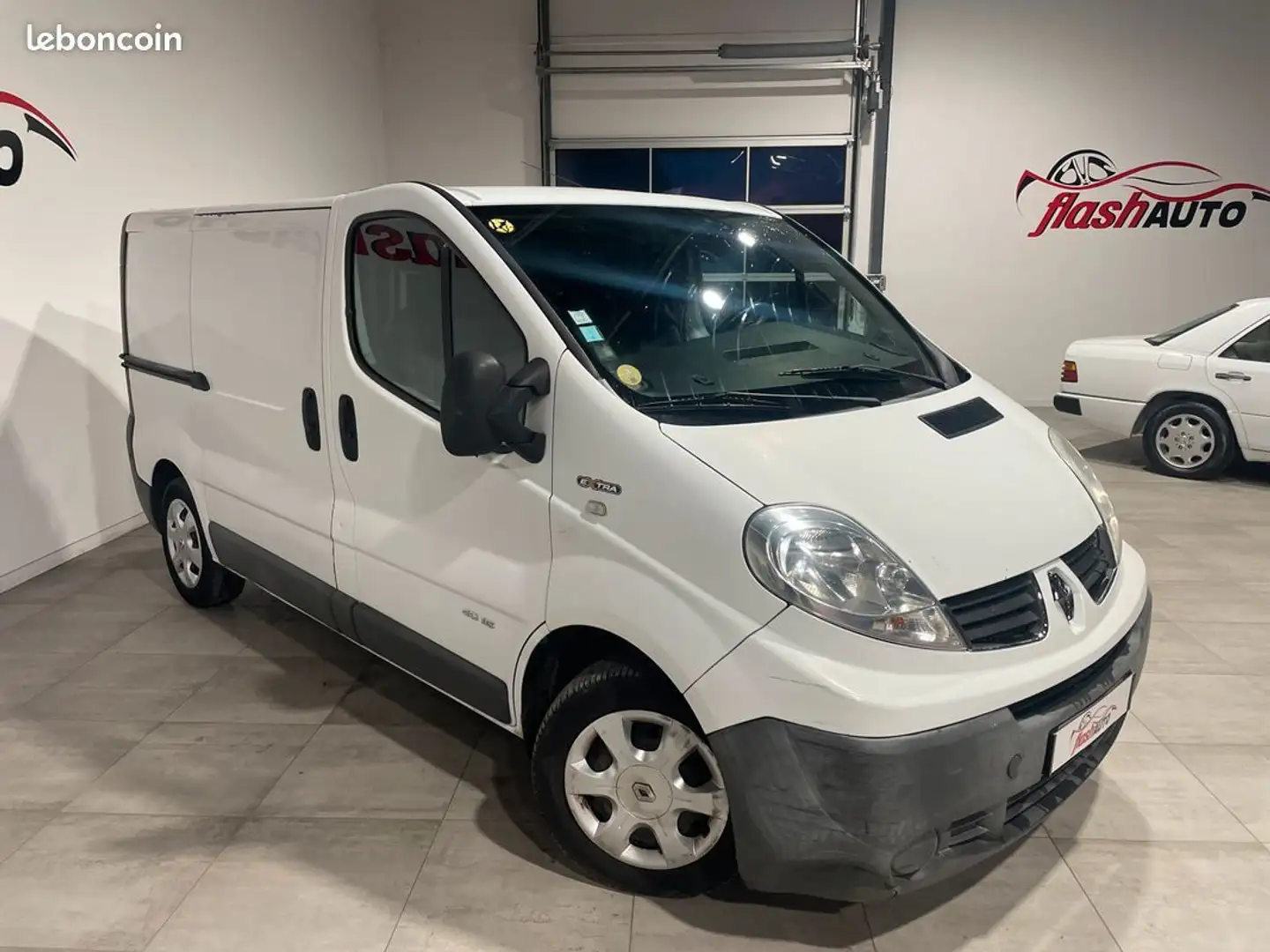 Renault Trafic II PHASE 2 L1H1 2.0 DCi 115cv-2009 Blanc - 2