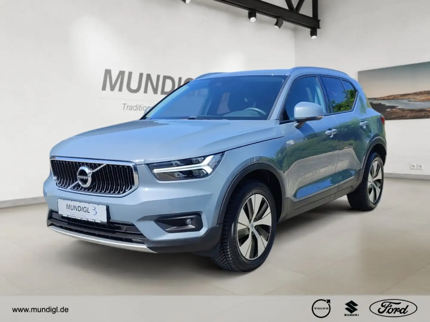 Volvo XC40 Momentum Pro 2WD T3 StandHZG Navi Digitales Cockpi Grau - 1