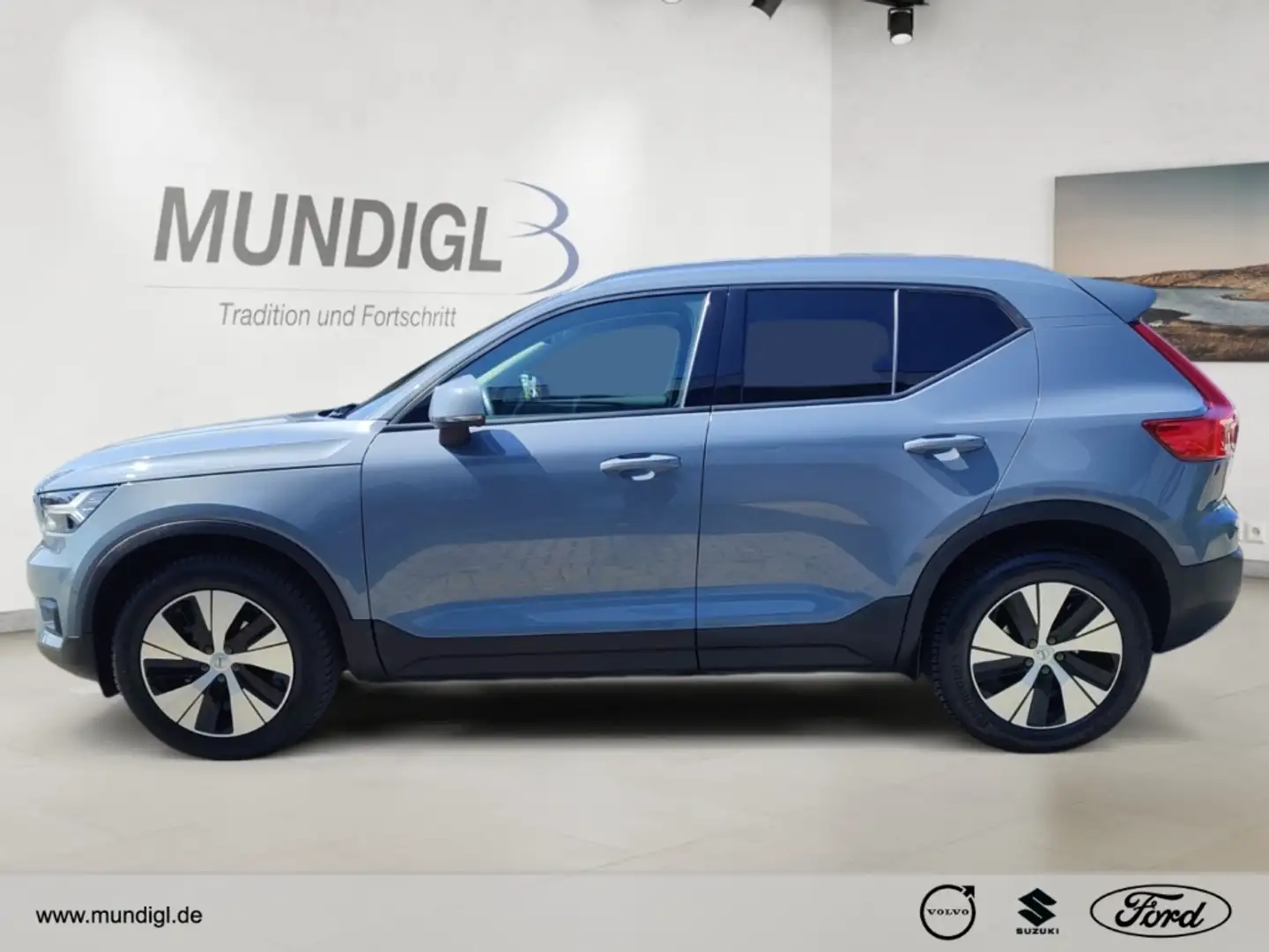 Volvo XC40 Momentum Pro 2WD T3 StandHZG Navi Digitales Cockpi Grau - 2