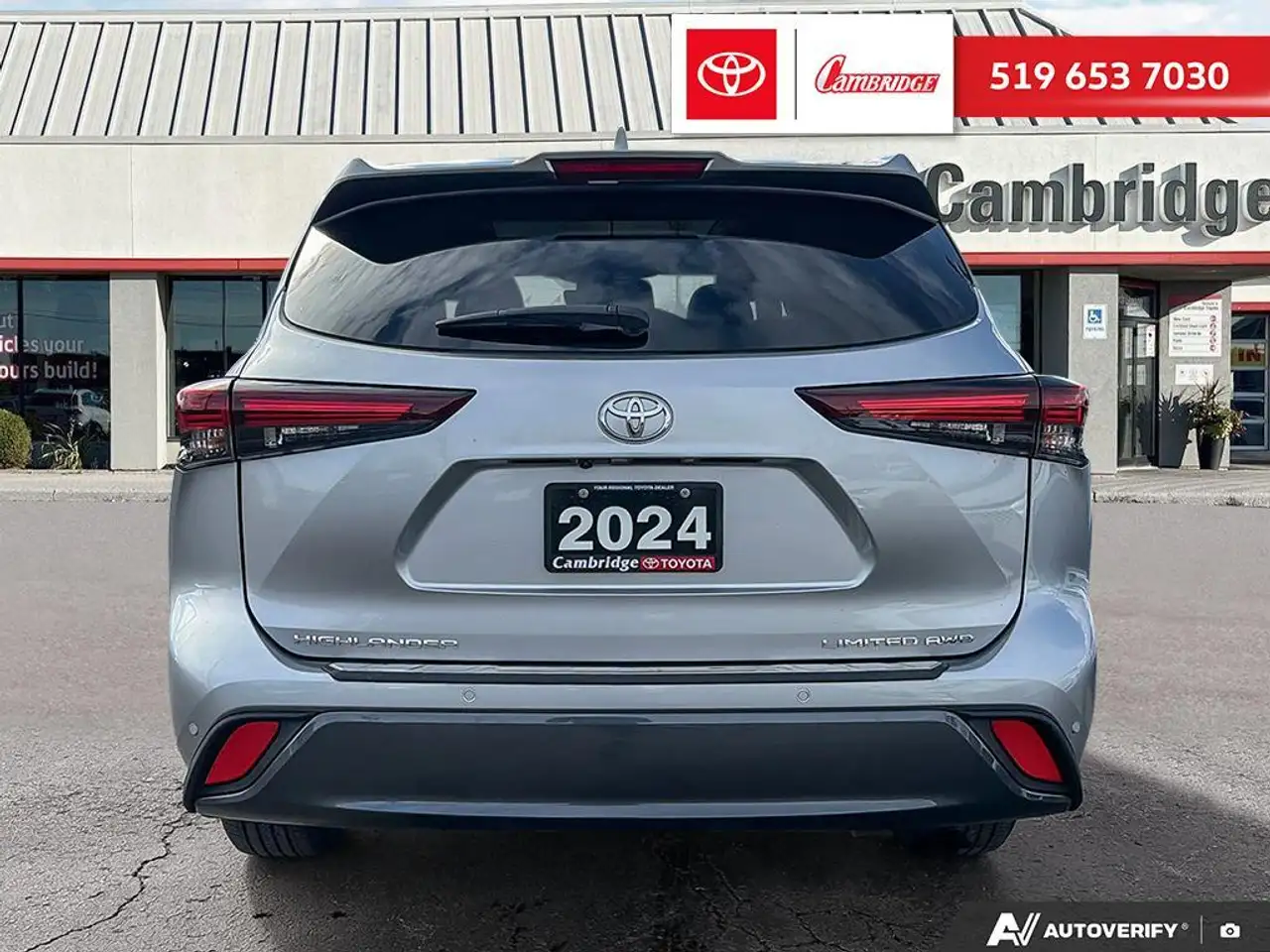 Toyota Highlander снимка Toyota Highlander