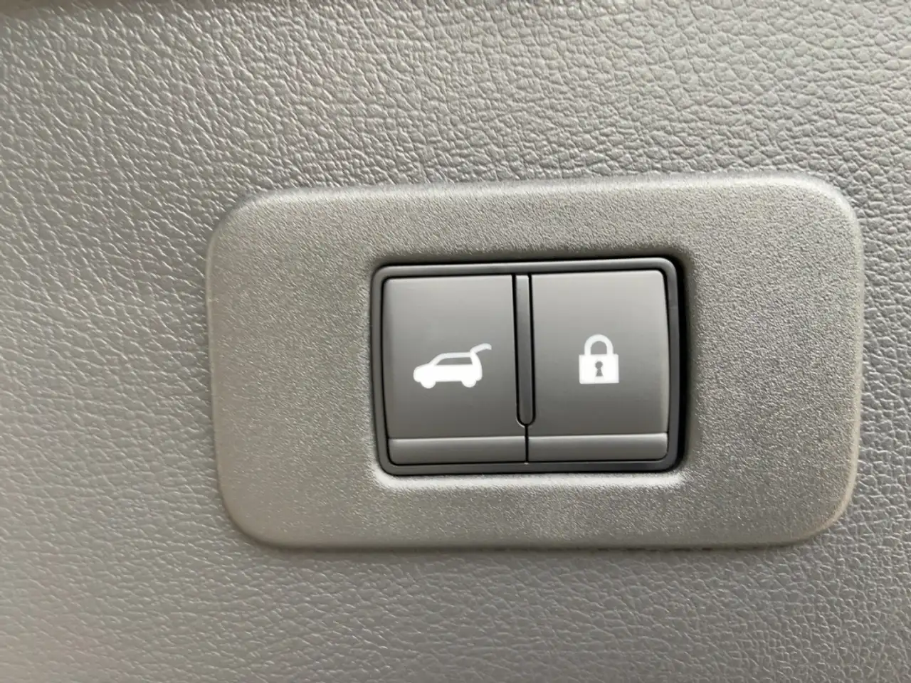 Nissan Leaf 2026 — фото 13