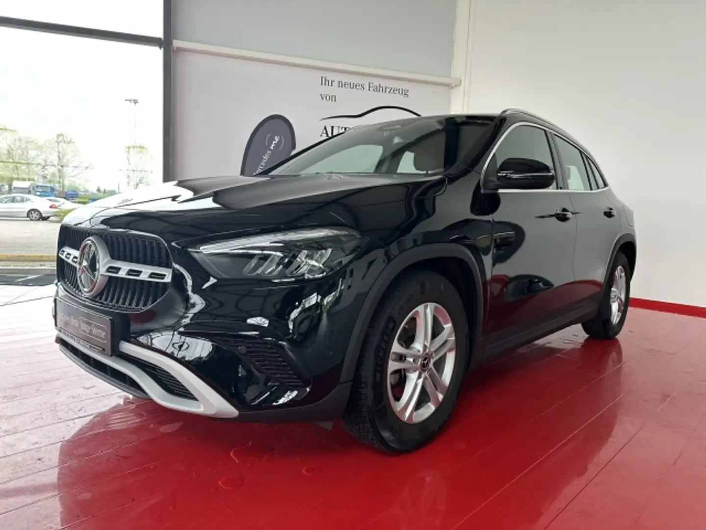 Mercedes-Benz GLA 200 GLA 200 KAMERA+LED+EL.HECKKLAPPE+SPURHALTE-ASSIS Чорний - 2