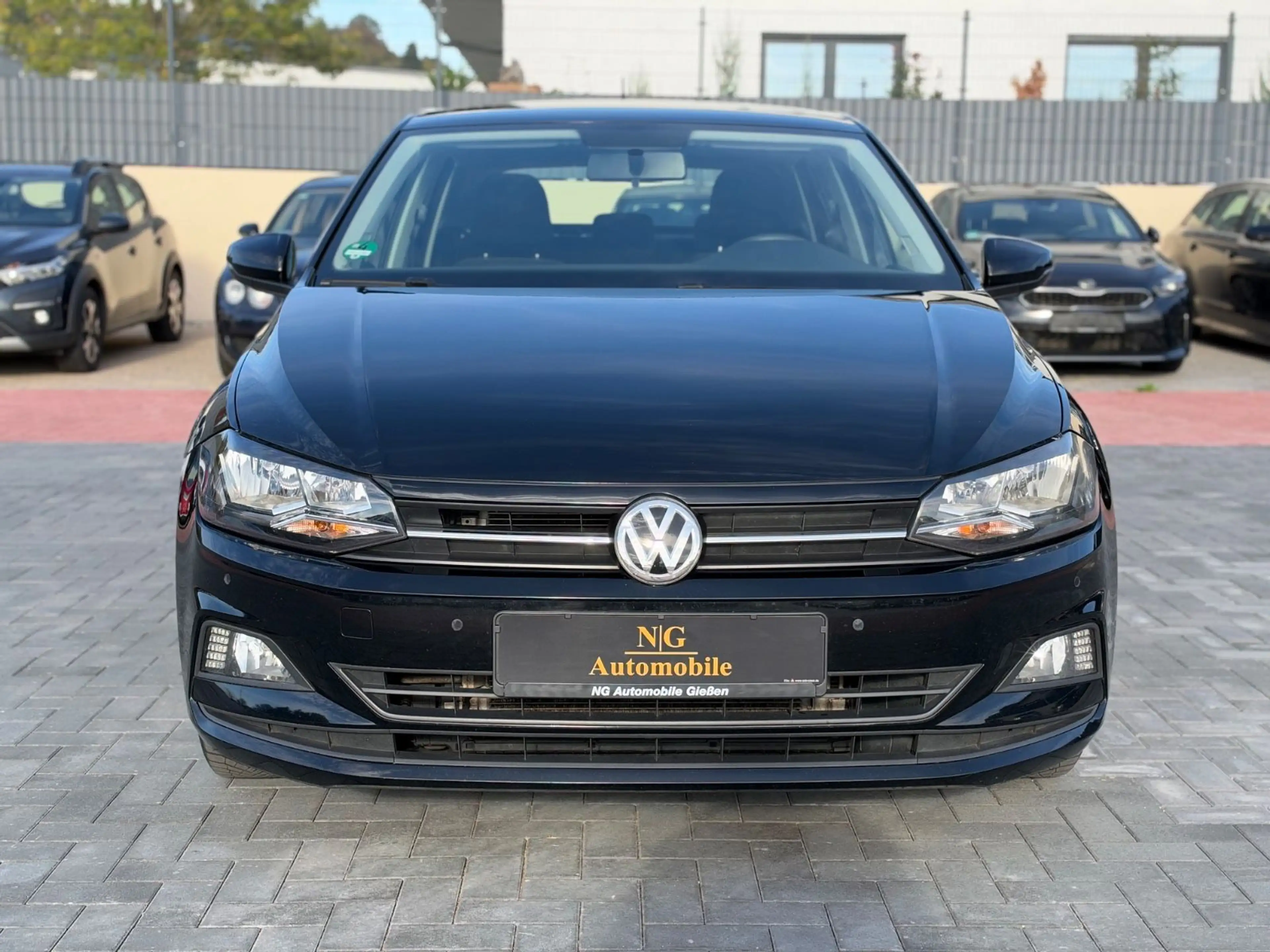 Volkswagen Polo VI Comfortline *Klima*SHZ*PDC* — photo 2