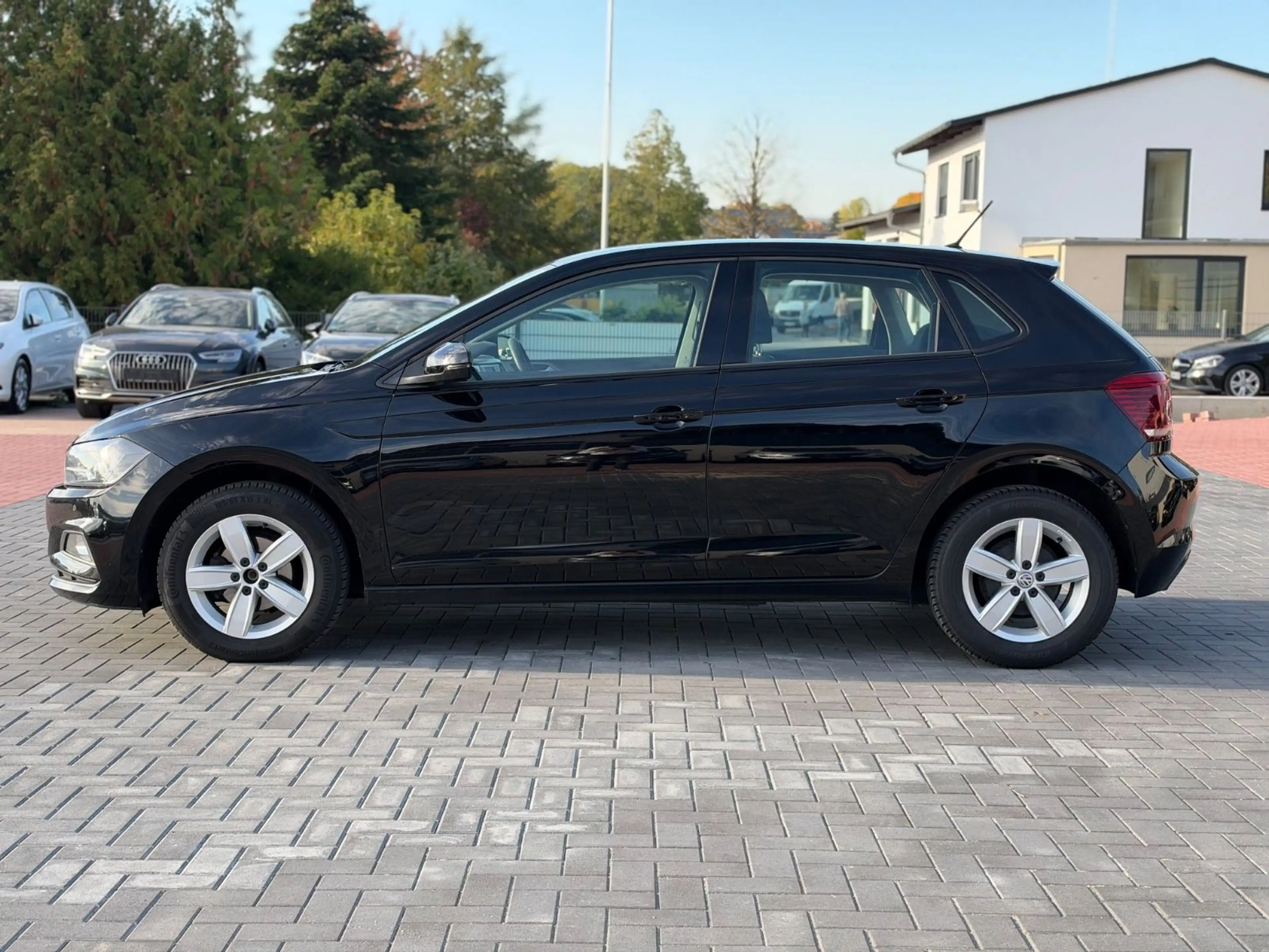 Volkswagen Polo VI Comfortline *Klima*SHZ*PDC* — photo 8