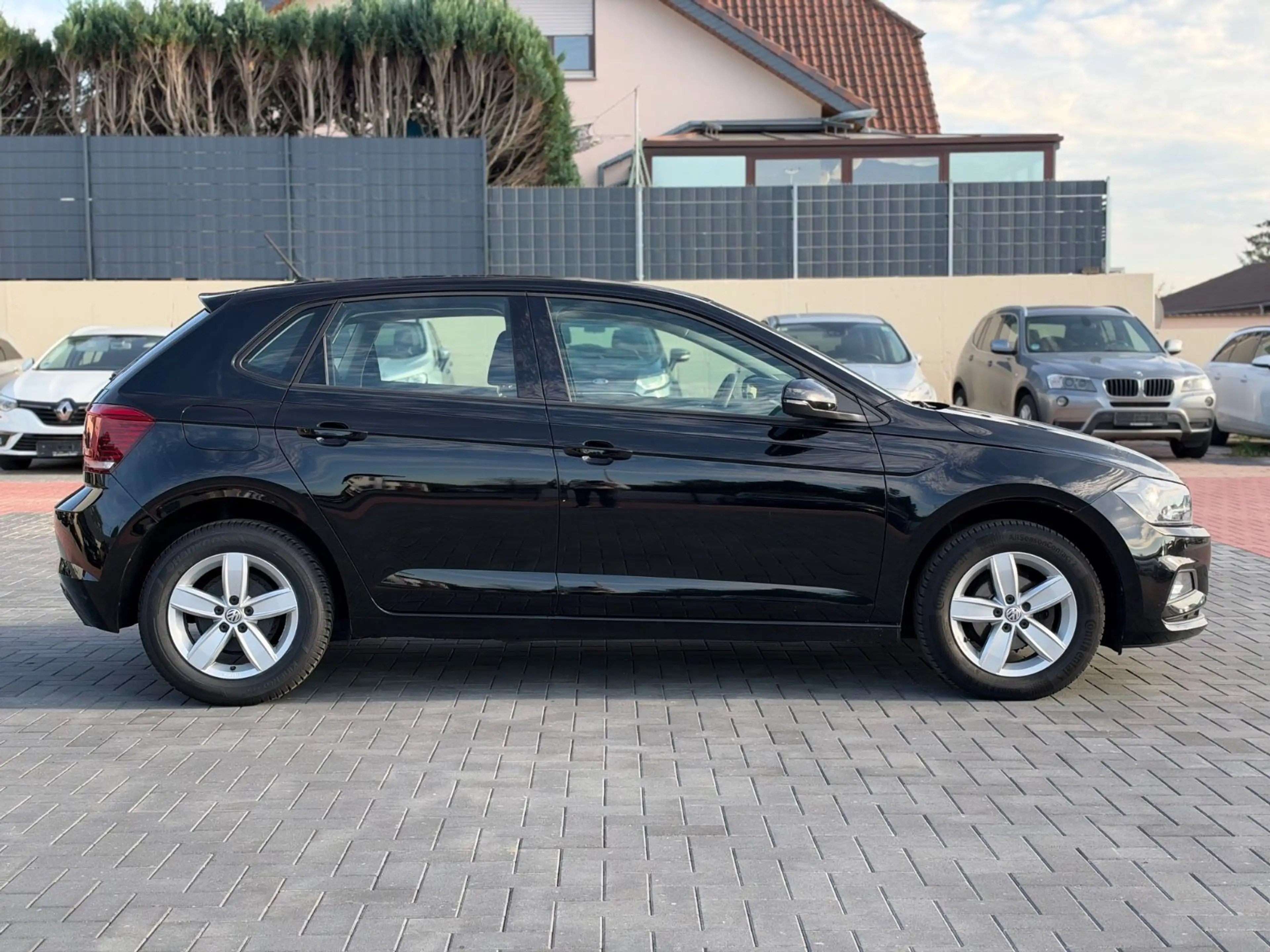Volkswagen Polo VI Comfortline *Klima*SHZ*PDC* — photo 4