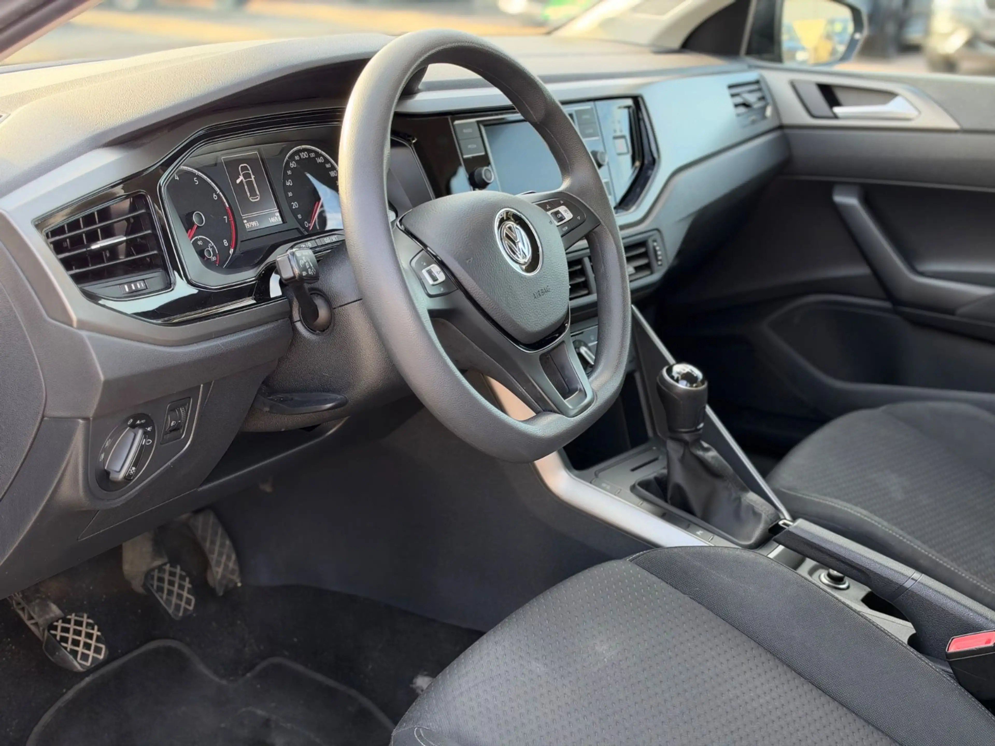 Volkswagen Polo VI Comfortline *Klima*SHZ*PDC* — photo 10