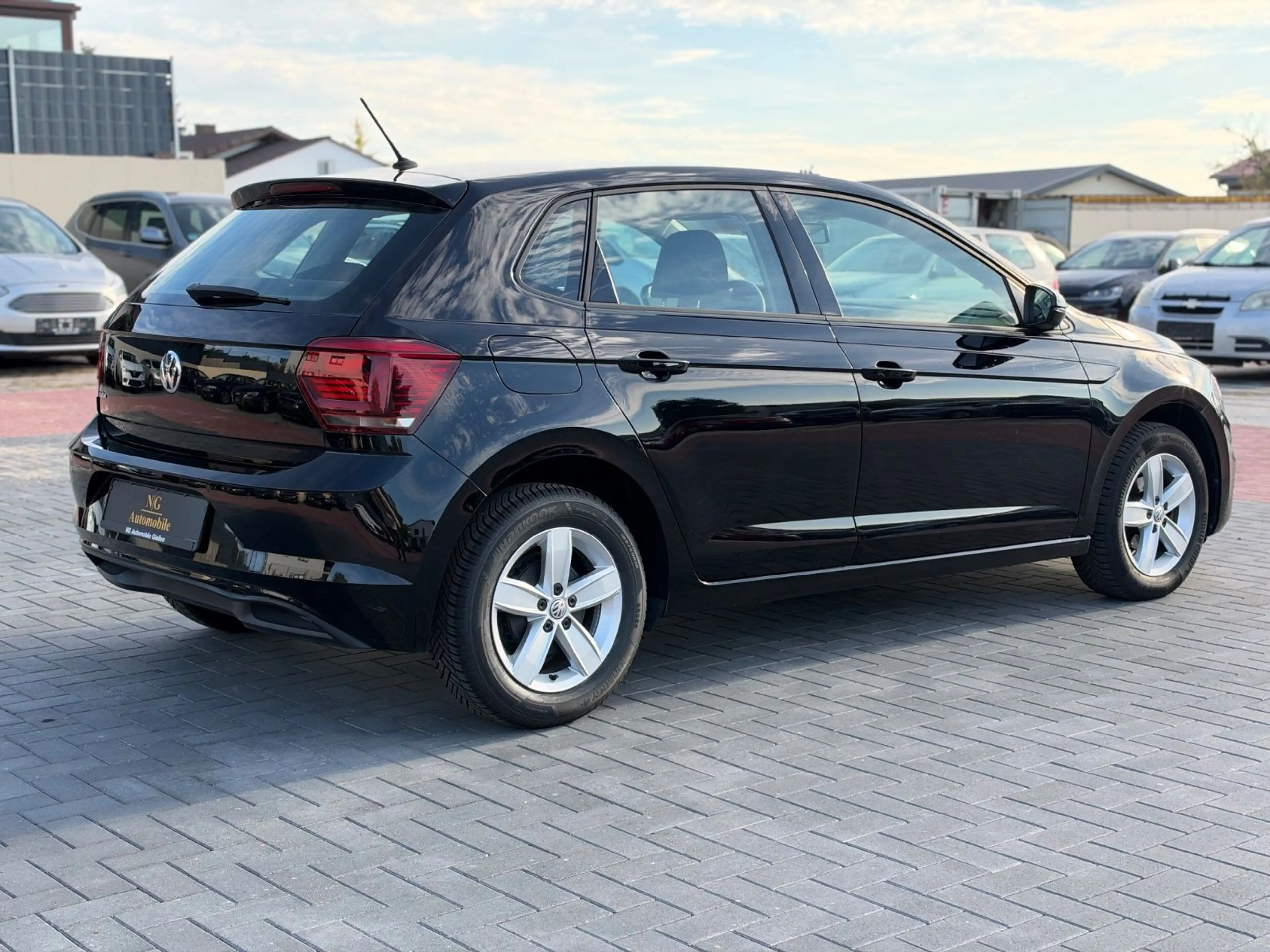 Volkswagen Polo VI Comfortline *Klima*SHZ*PDC* — photo 5