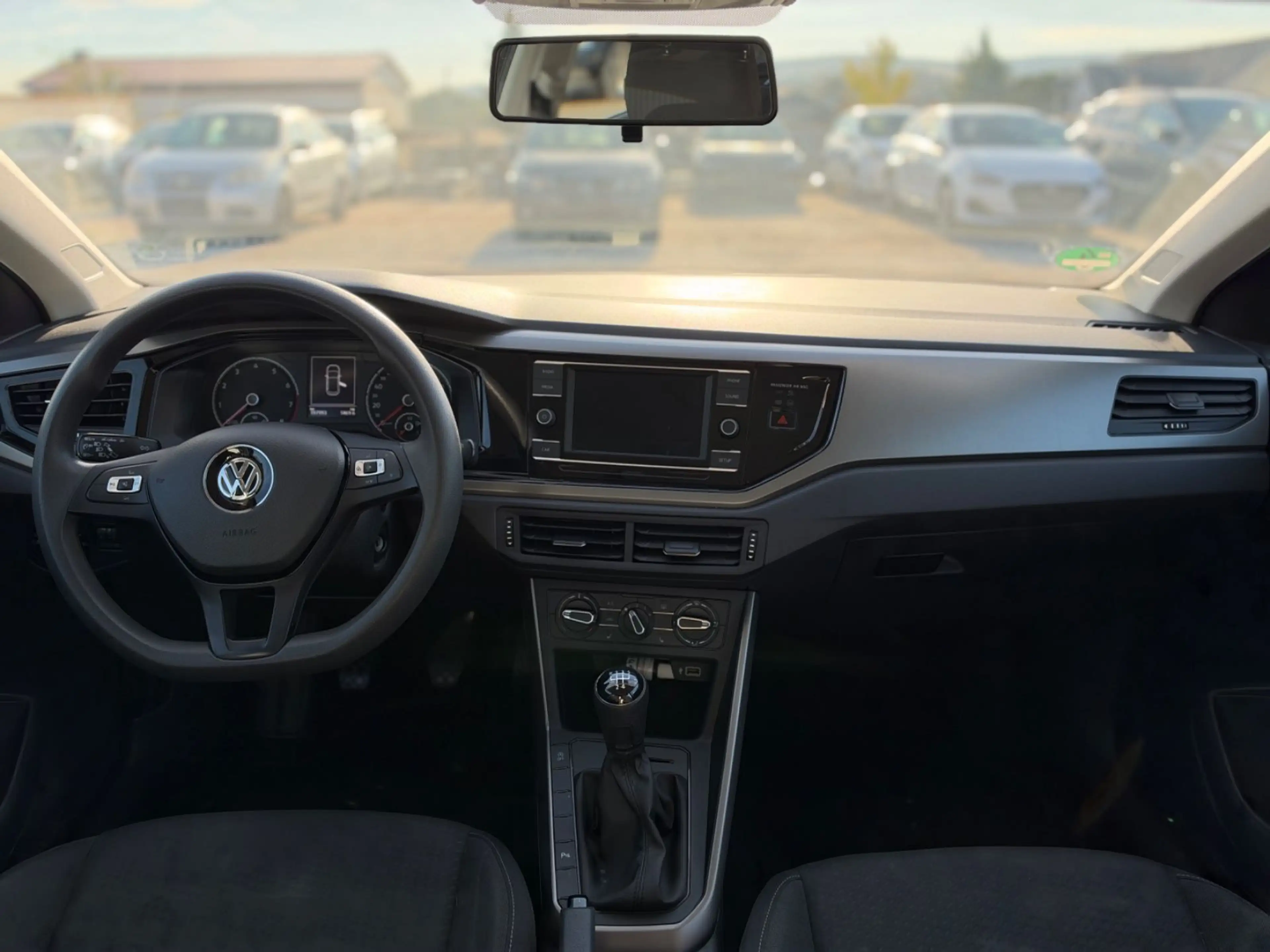 Volkswagen Polo VI Comfortline *Klima*SHZ*PDC* — photo 14