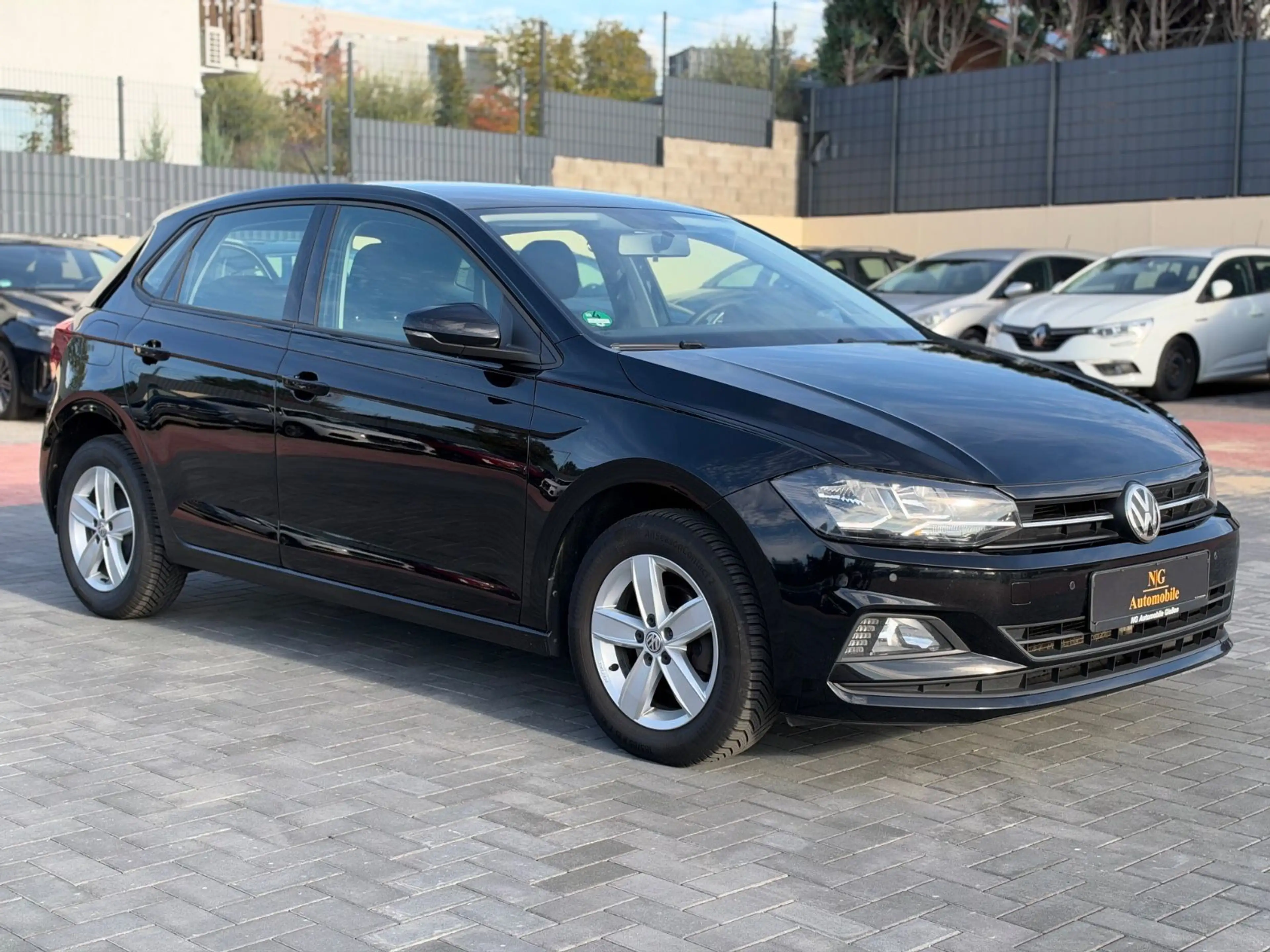 Volkswagen Polo VI Comfortline *Klima*SHZ*PDC* — photo 3