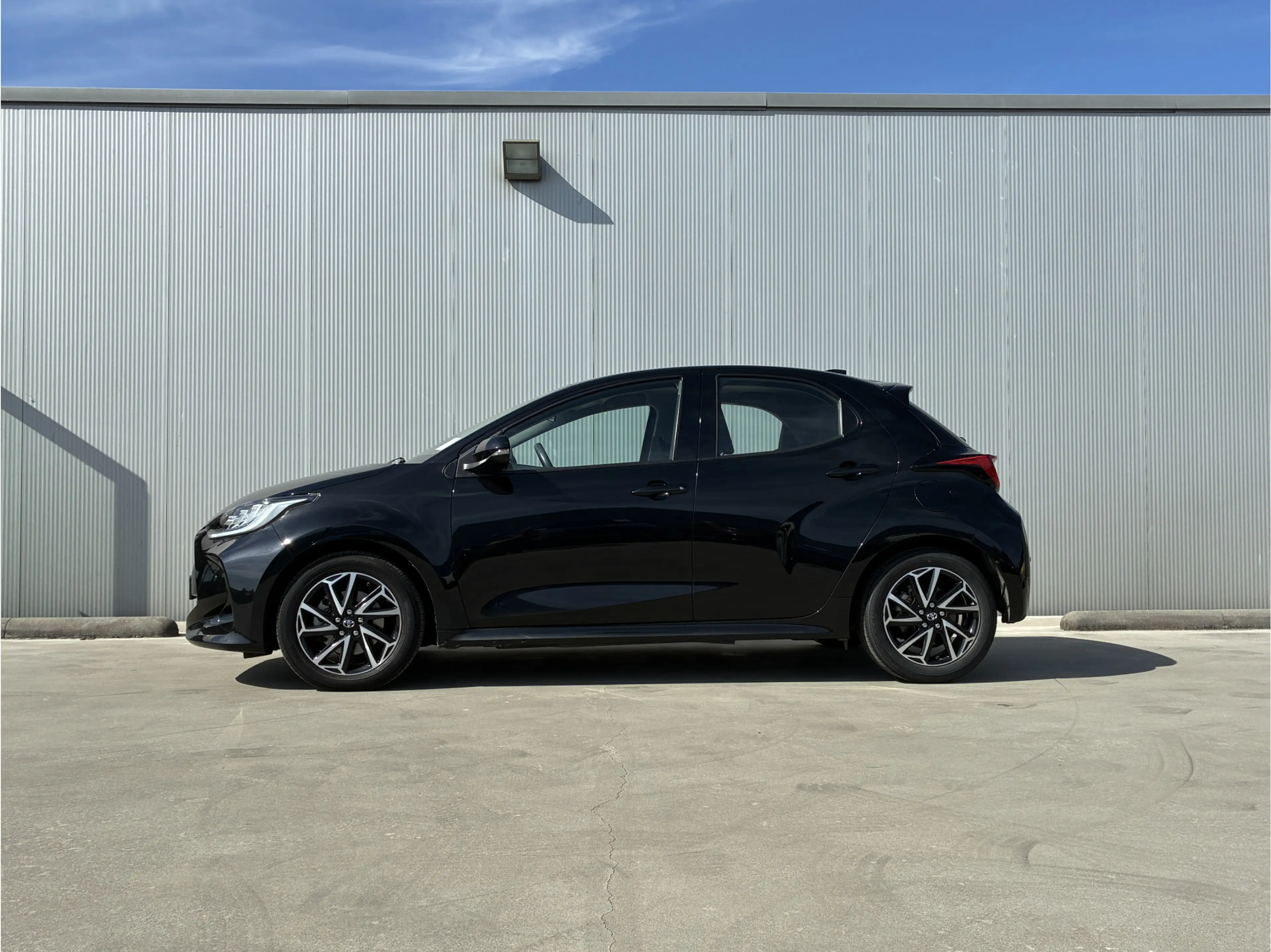 Toyota Yaris 1.5 Hybrid Dynamic Automaat | Achteruitrijcamera | — photo 2