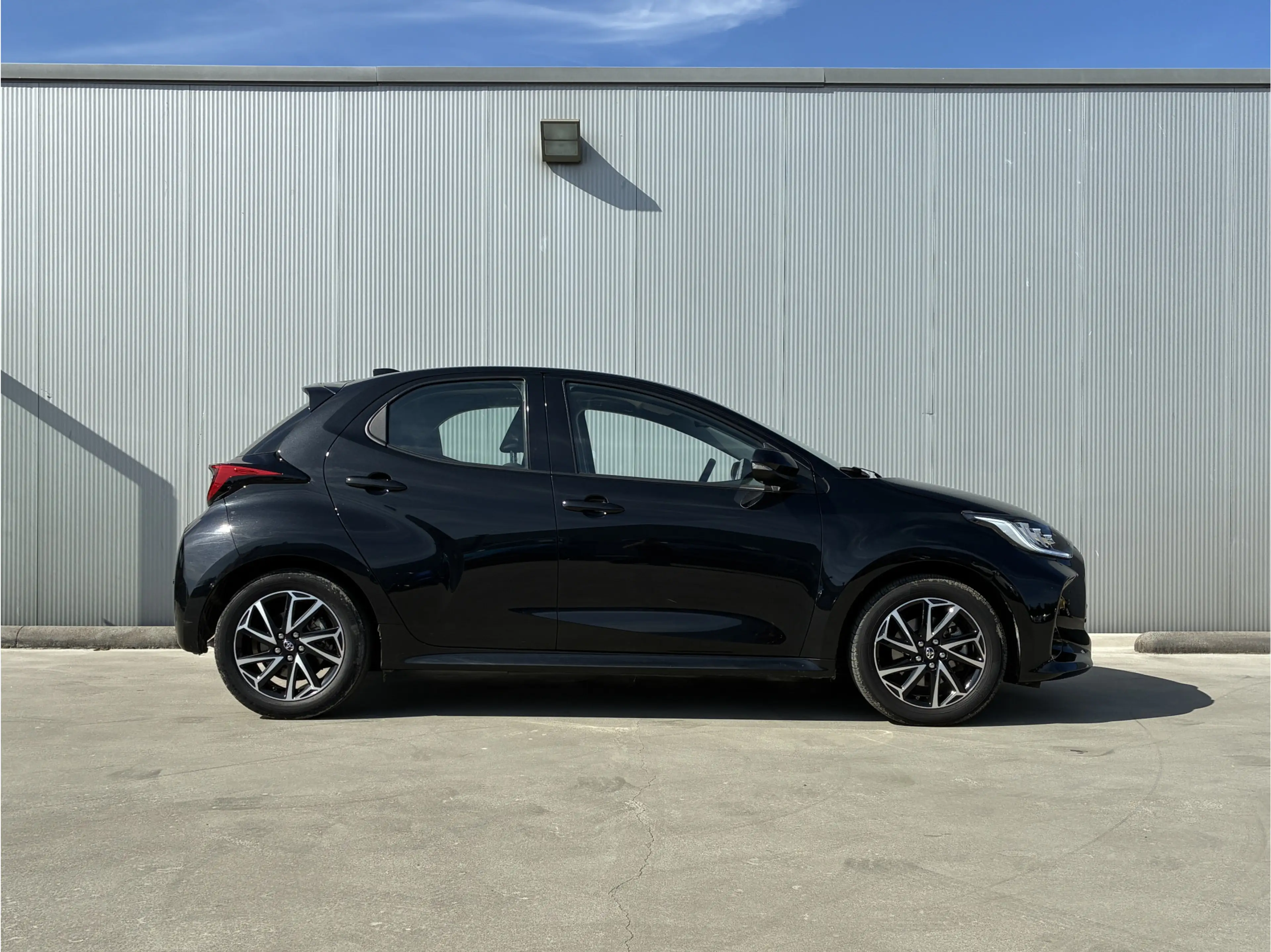 Toyota Yaris 1.5 Hybrid Dynamic Automaat | Achteruitrijcamera | — photo 3