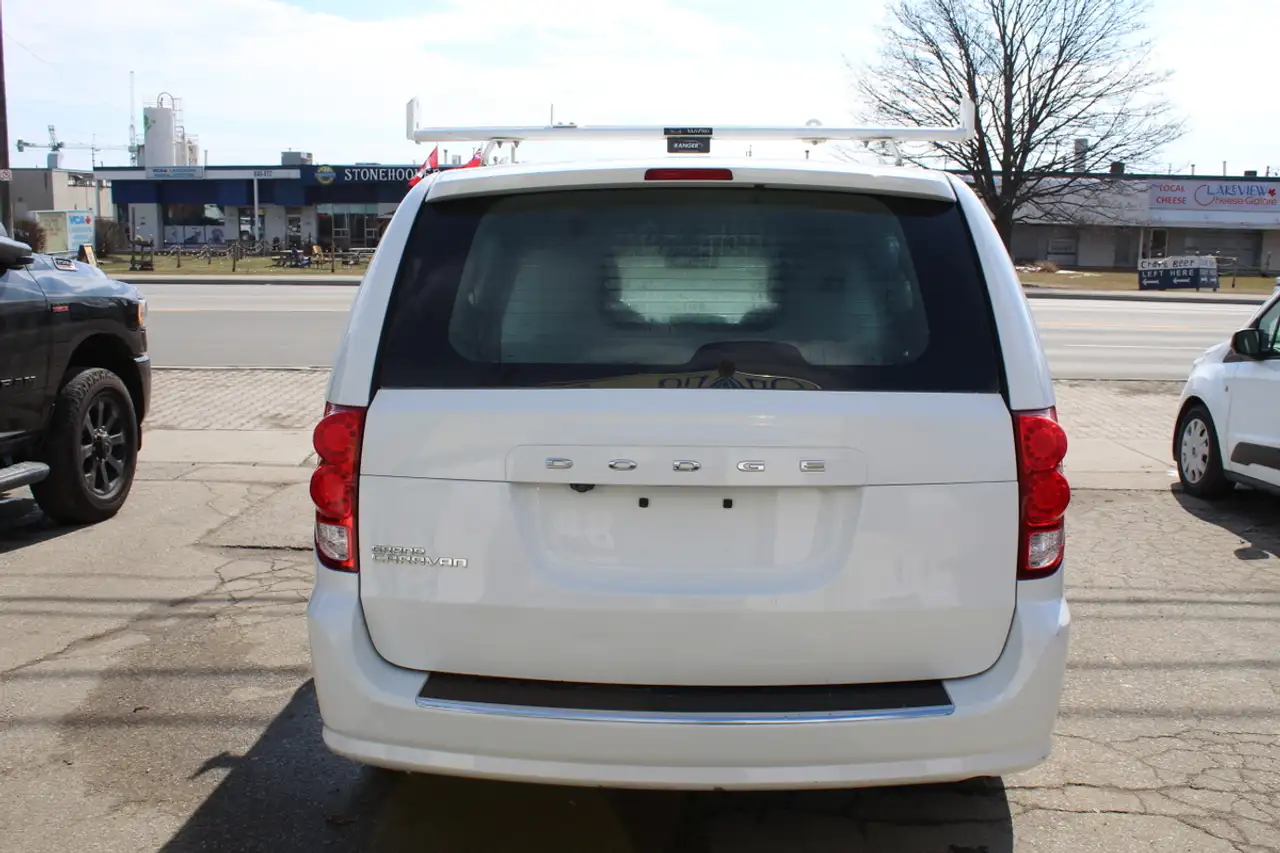 Dodge Grand Caravan снимка Dodge Grand Caravan