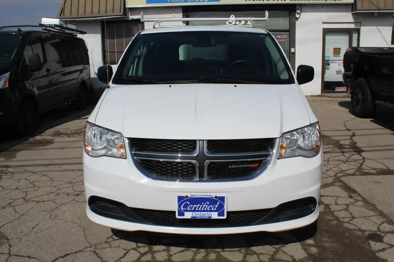 Dodge Grand Caravan снимка Dodge Grand Caravan
