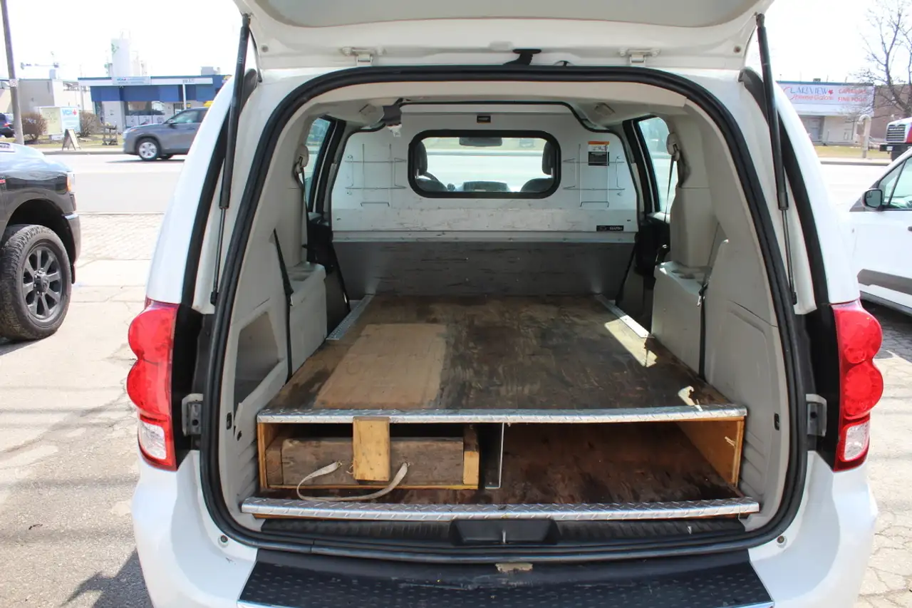 Dodge Grand Caravan снимка Dodge Grand Caravan