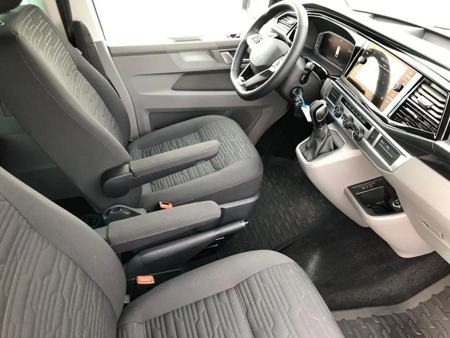 Volkswagen T6 Caravelle DSG2.0TDI+BMT+L+4M+DSG+110kW - 2