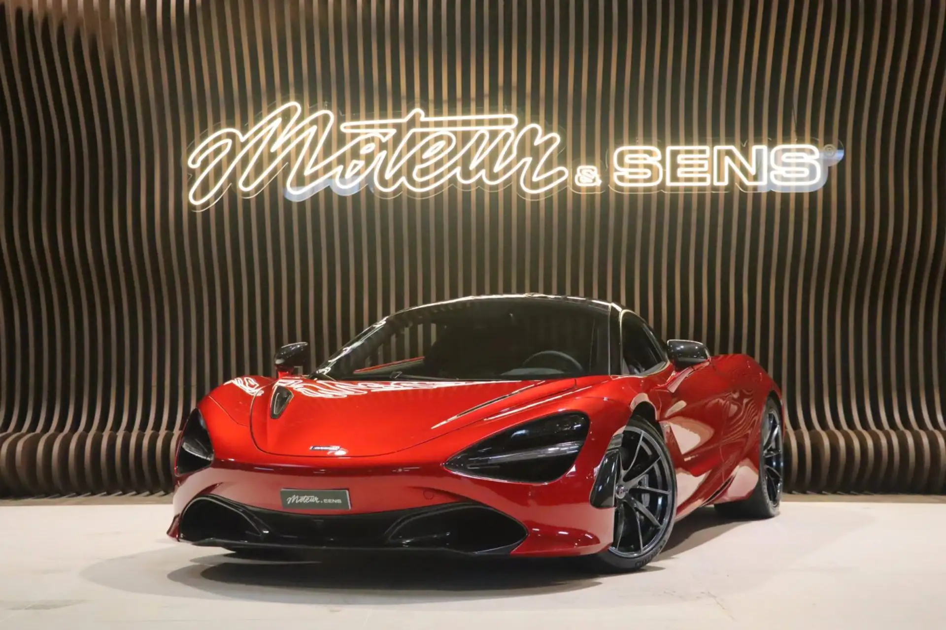 맥라렌 720S 720 2025 레드 사진 1