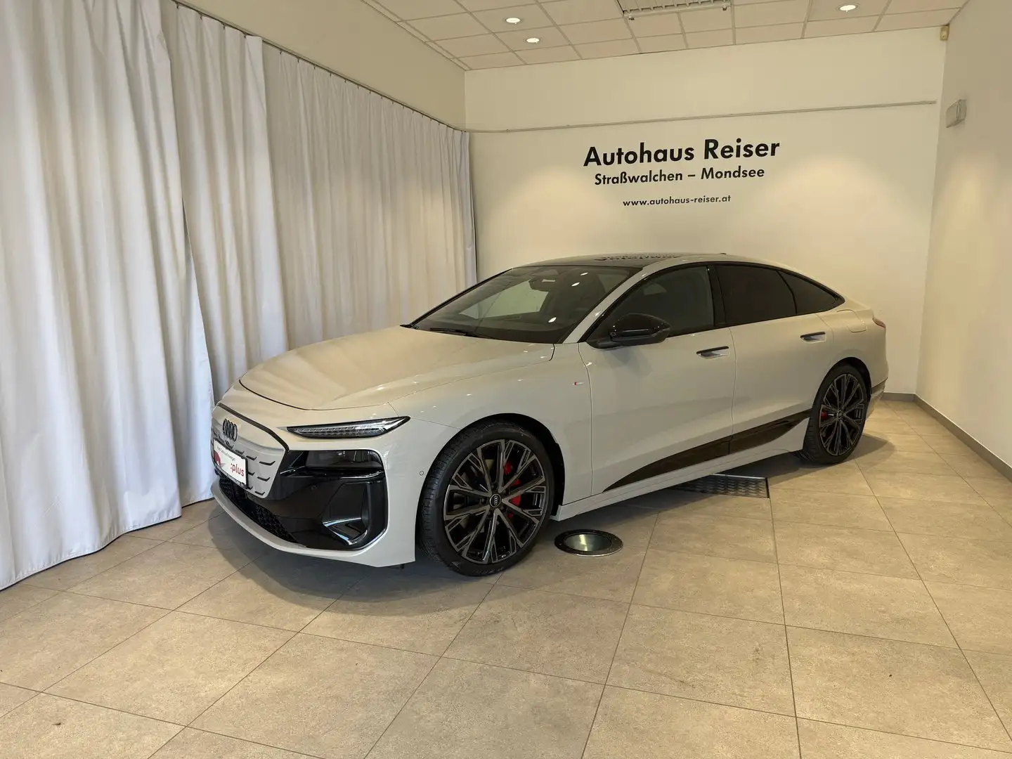 Audi A6 e-tron quattro business Marrón - 2