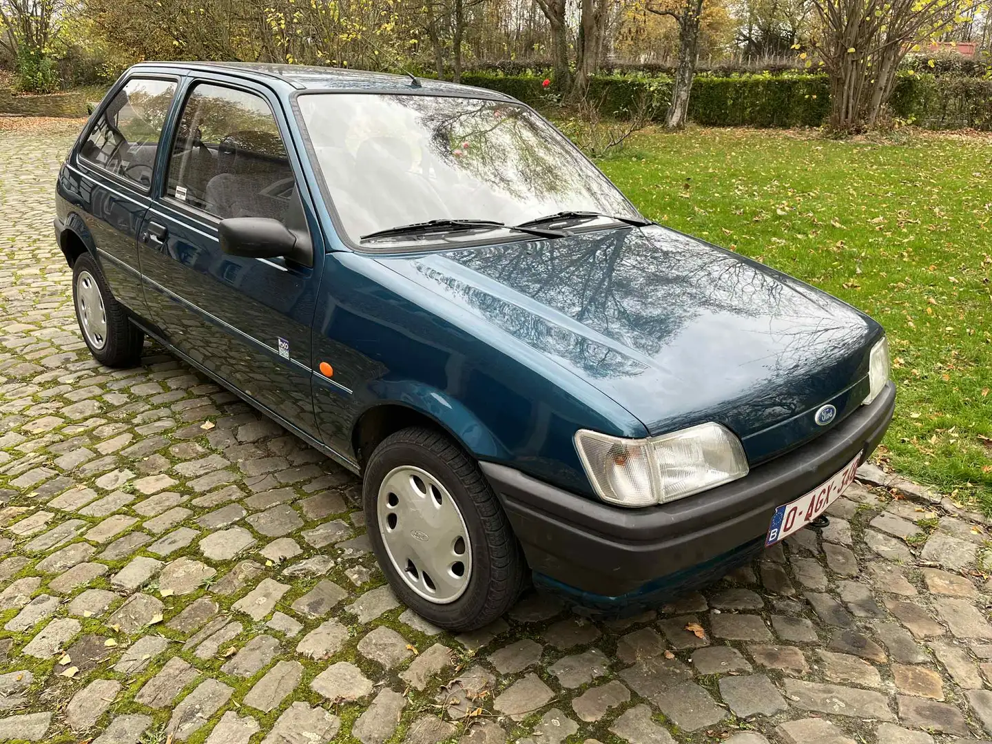 Ford Fiesta 1.1 Poco Loco Bleu - 1