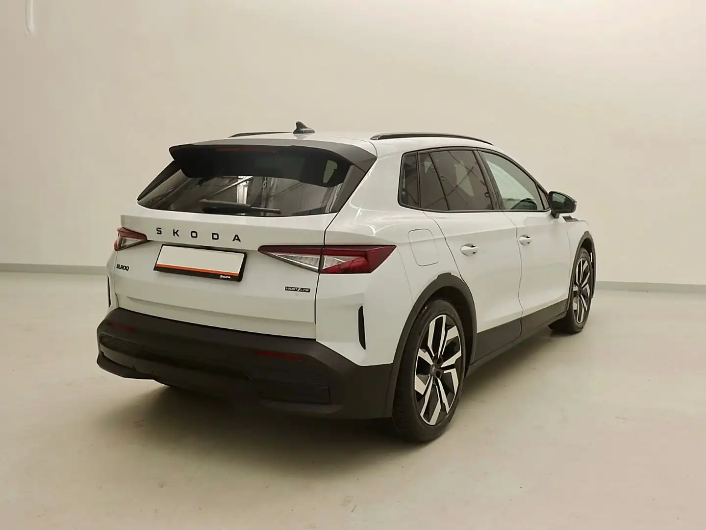 Skoda Elroq 85 82kWh Sportline AHk, Maxx-Paket, Winter-Pake... Weiß - 2