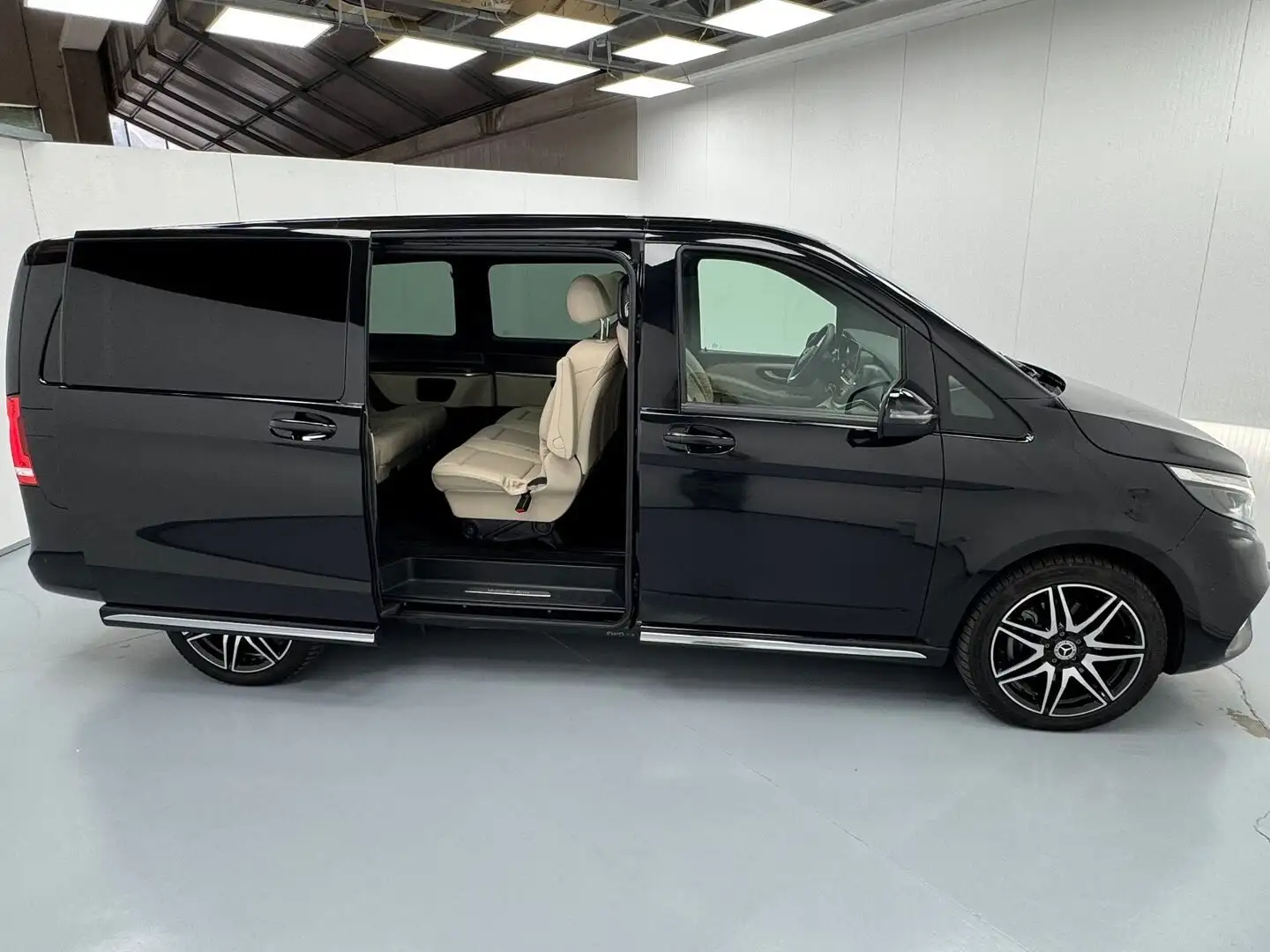 Mercedes-Benz V 300 d *Promo Kasko* LONG AVANTGARDE AMG 4MATIC 237CV Noir - 2