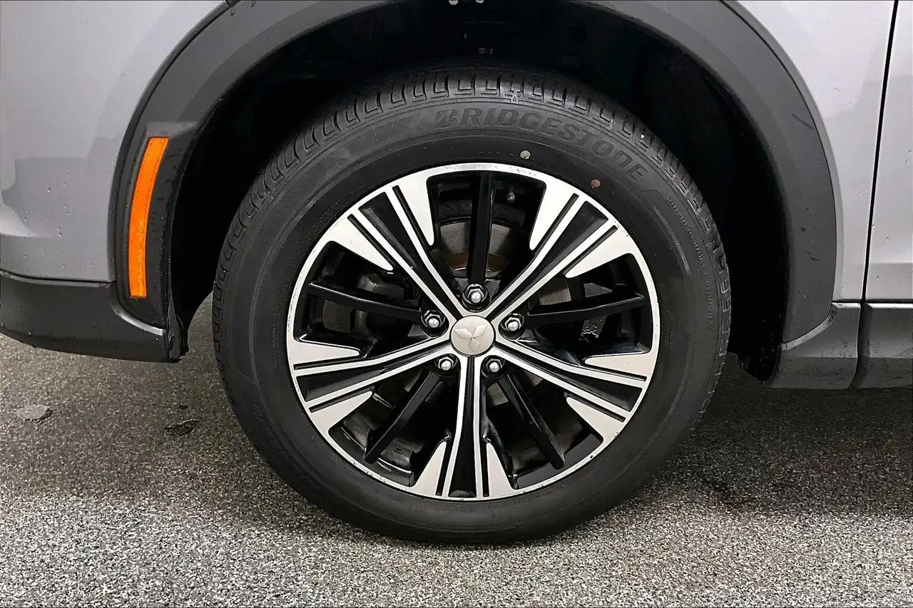 Mitsubishi Eclipse Cross снимка Mitsubishi Eclipse Cross