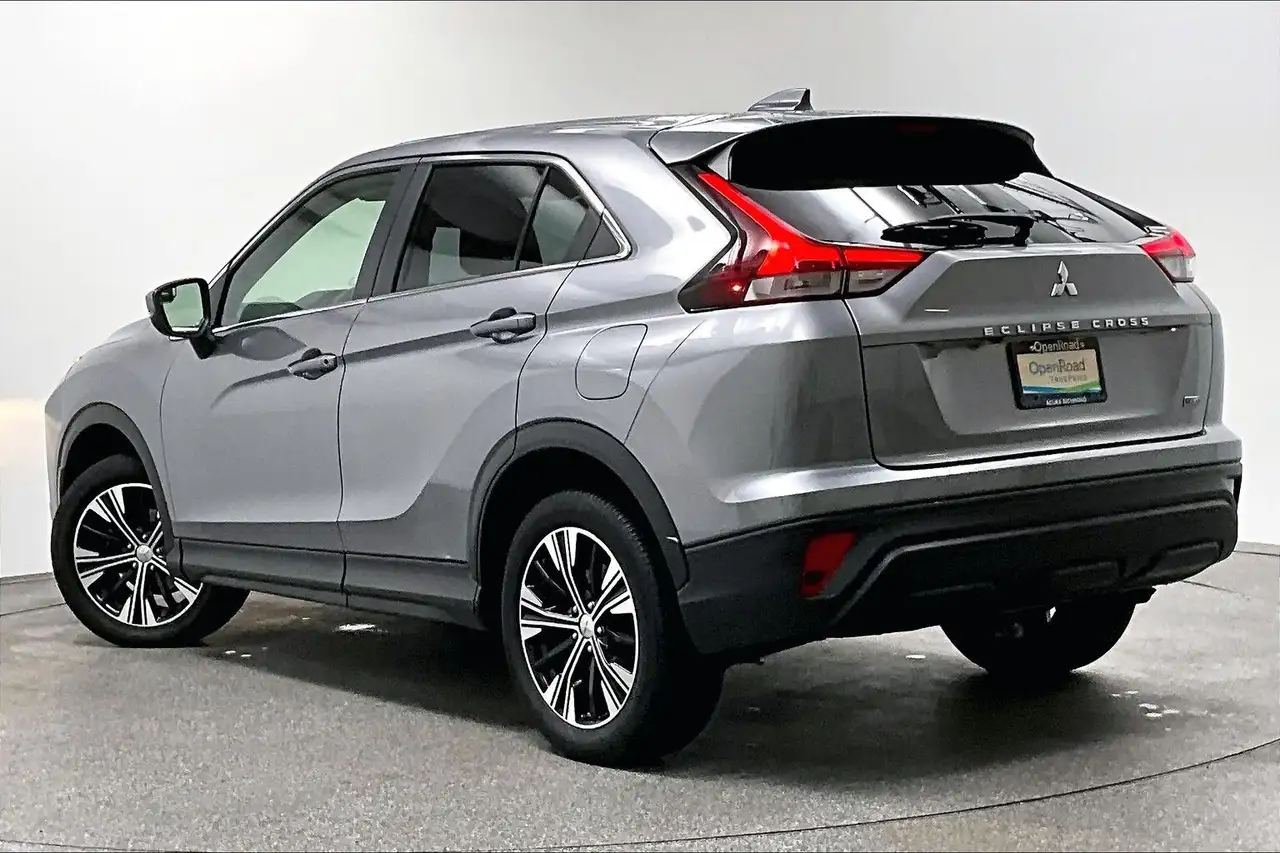 Mitsubishi Eclipse Cross снимка Mitsubishi Eclipse Cross